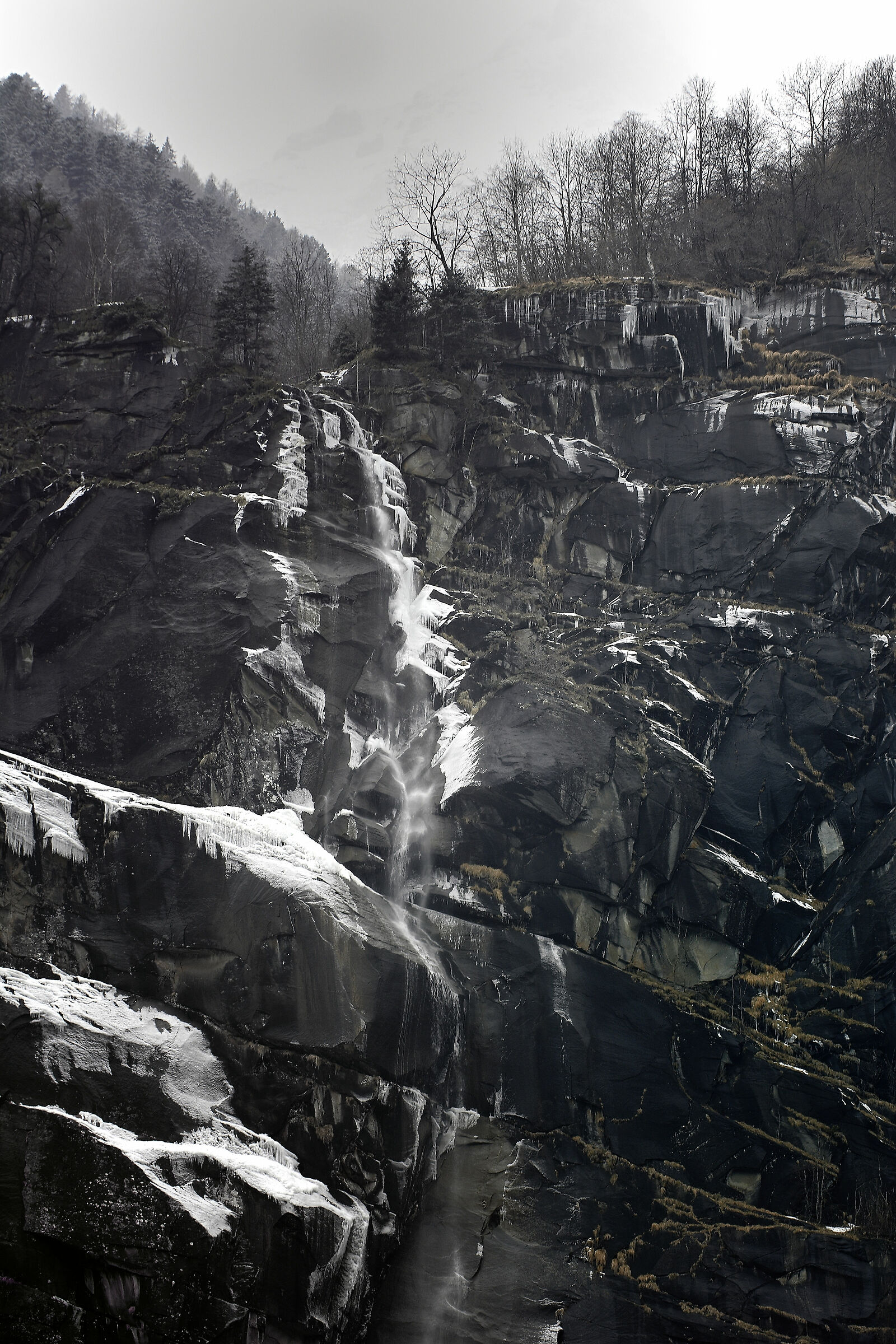 Rocce ghiaccio e acqua