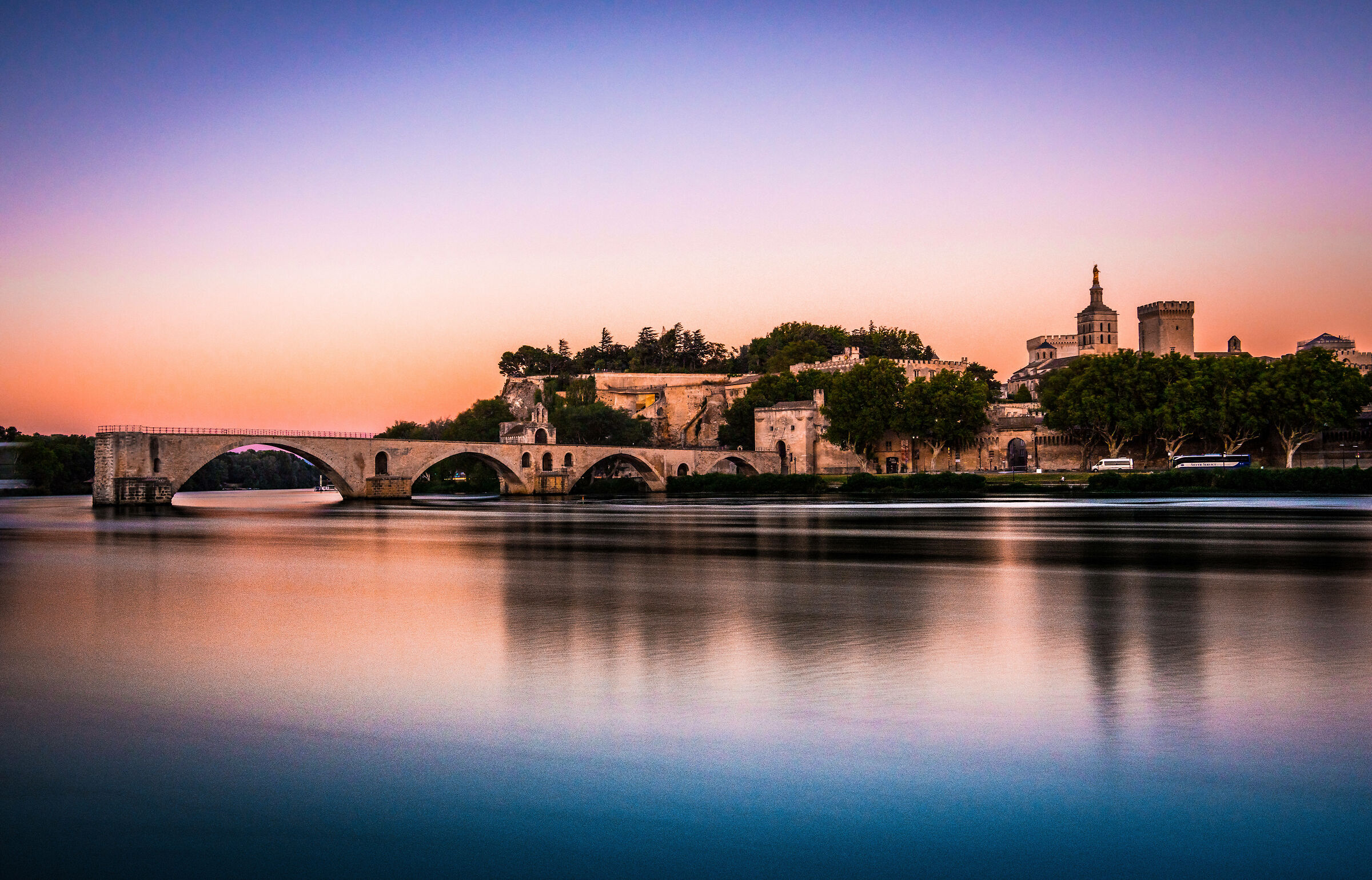 Sur Le Pont D'Avignon...