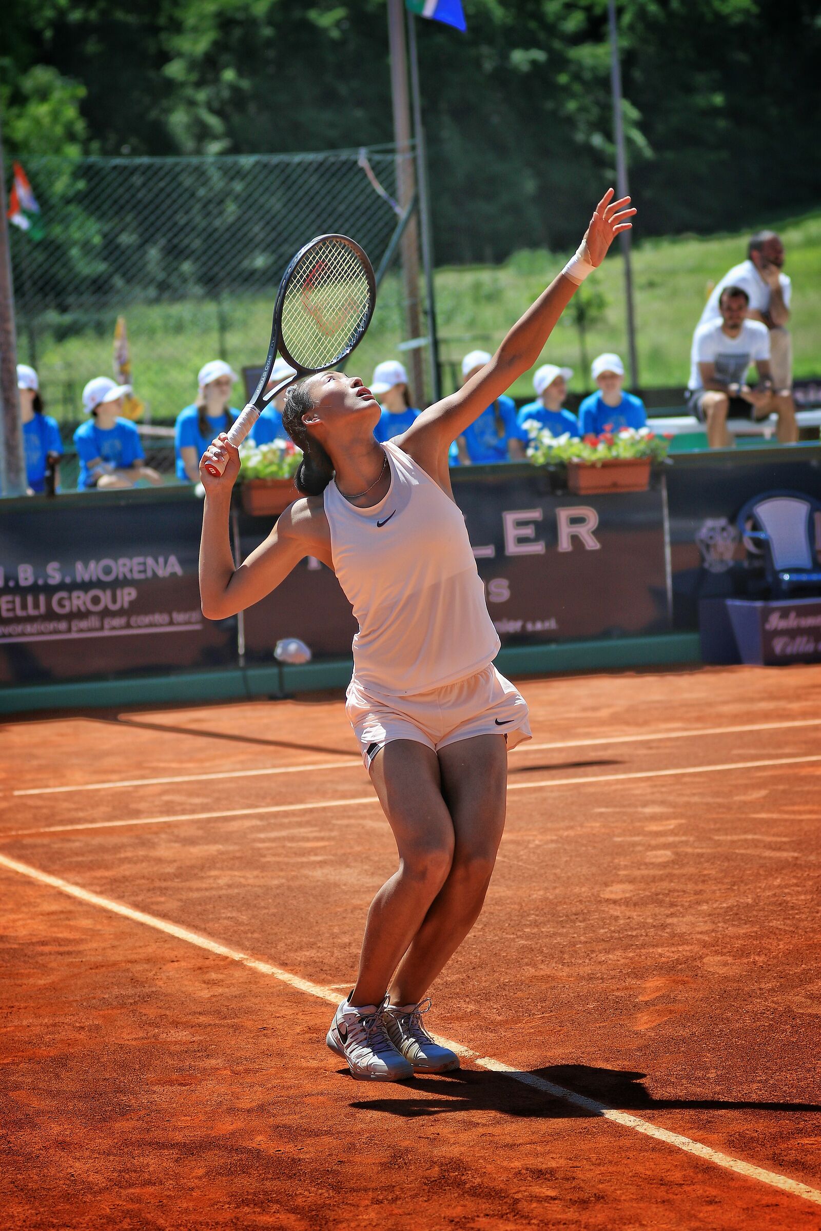 Qinwen Zheng al servizio