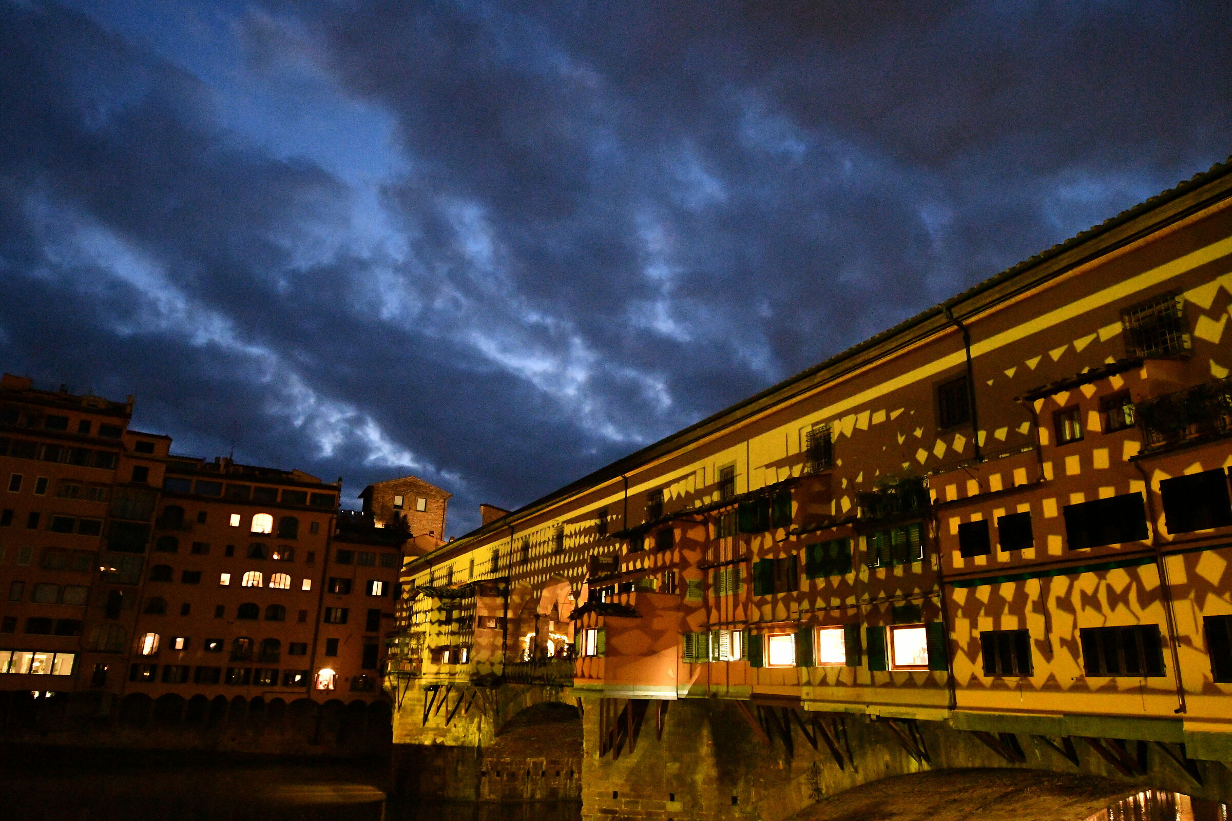 Light games on the old bridge