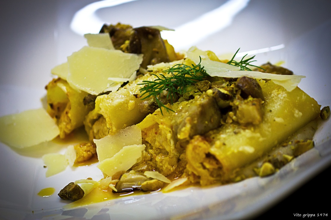 Paccheri stuffed with rabbit and porcini mushrooms