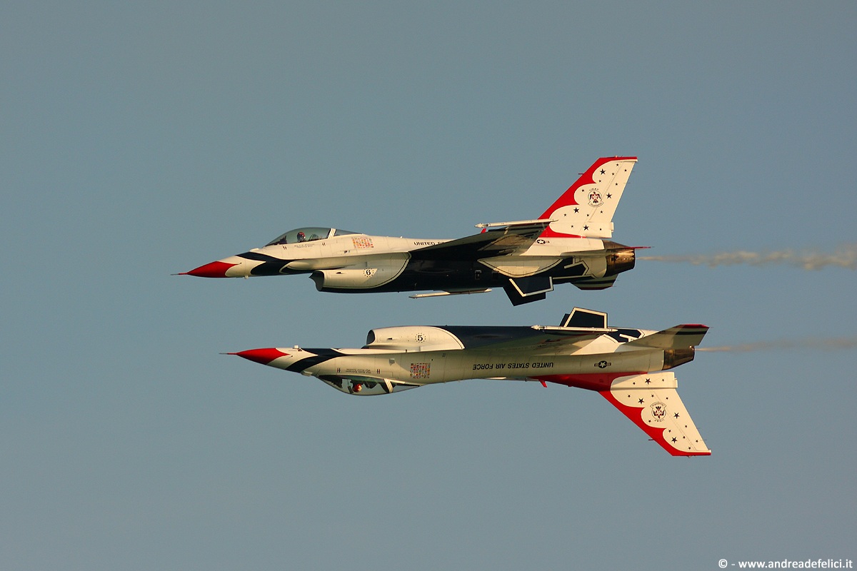 Jesolo Air Extreme 2011 - Thunderbirds # 2
