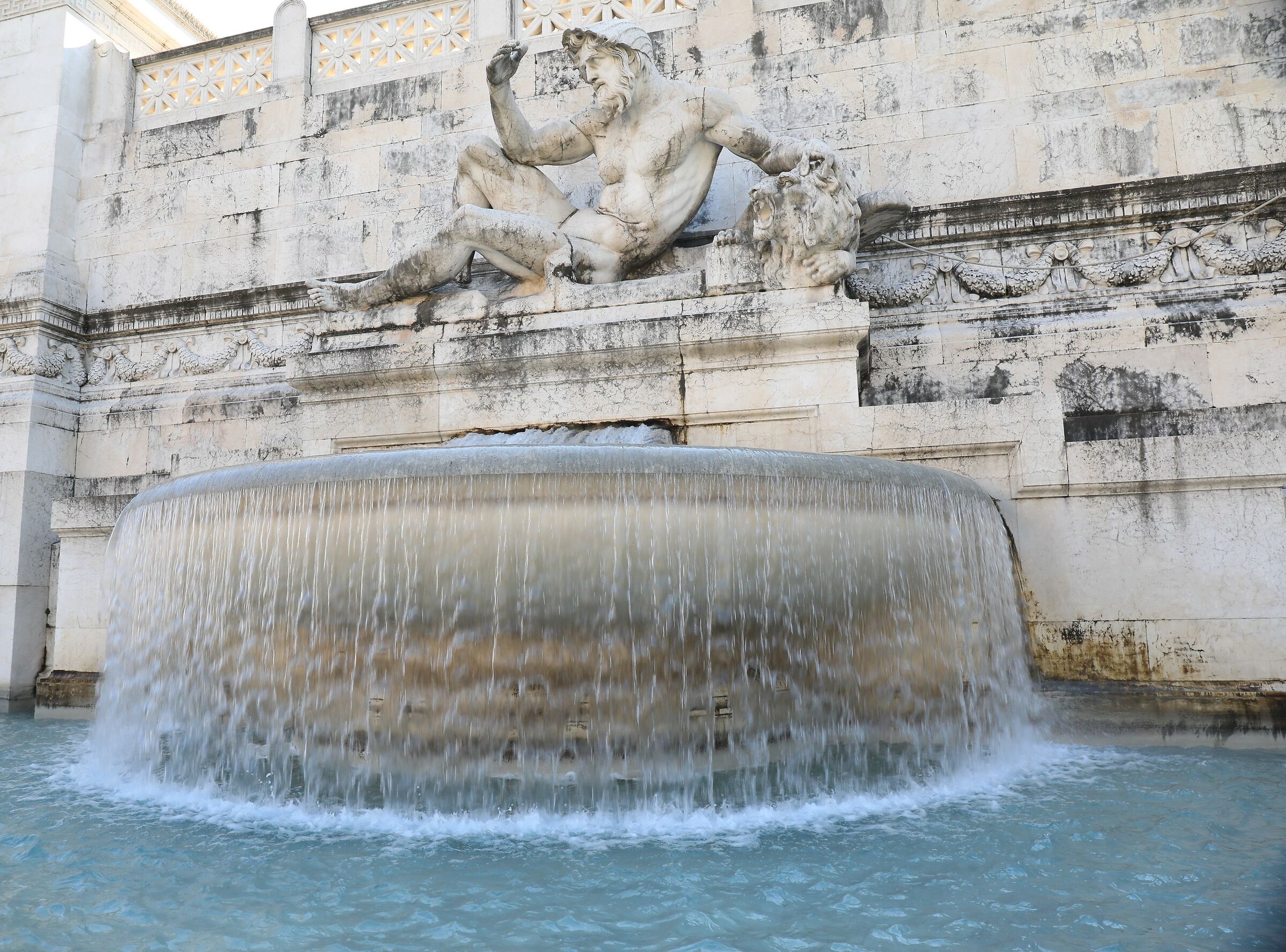 Rome fountain, altar of the homeland