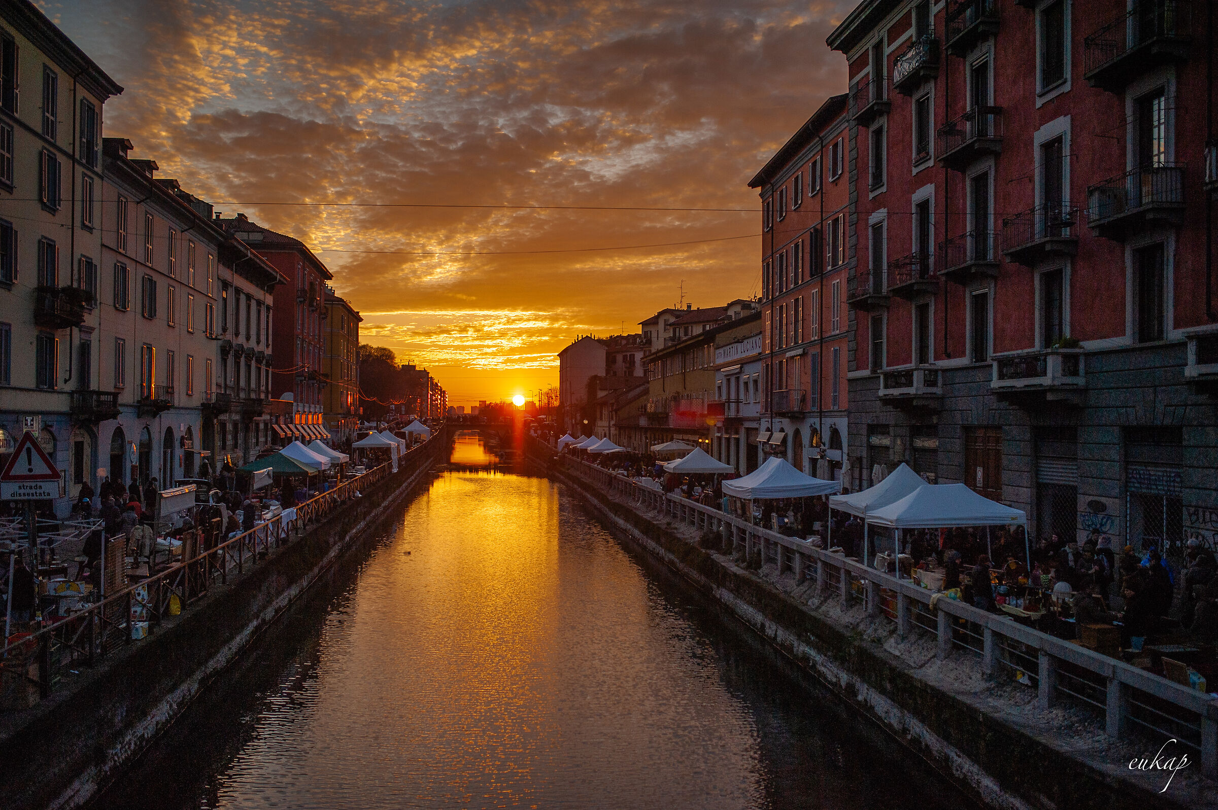 Tramonto sul Naviglio Grande