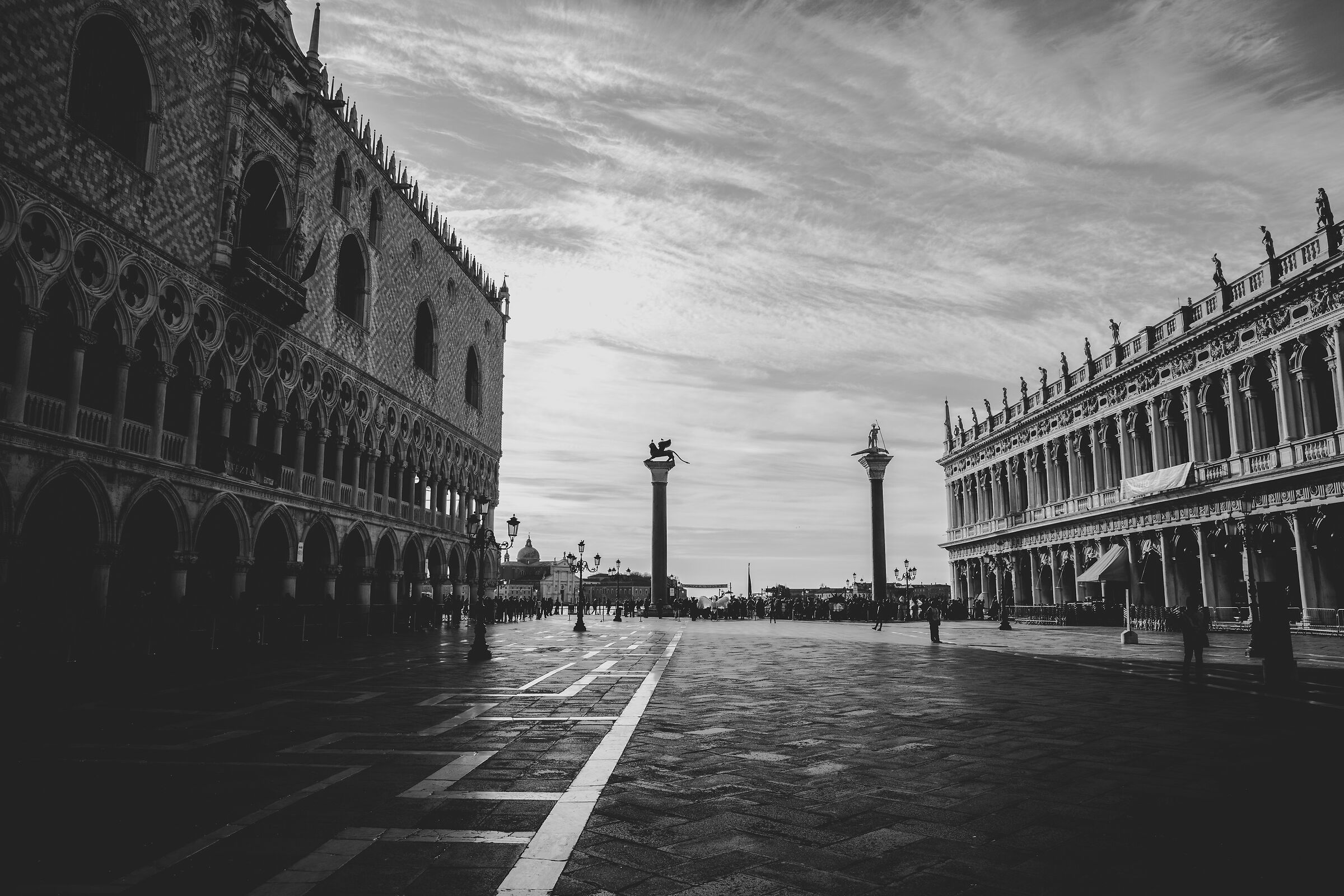 Noir Venice