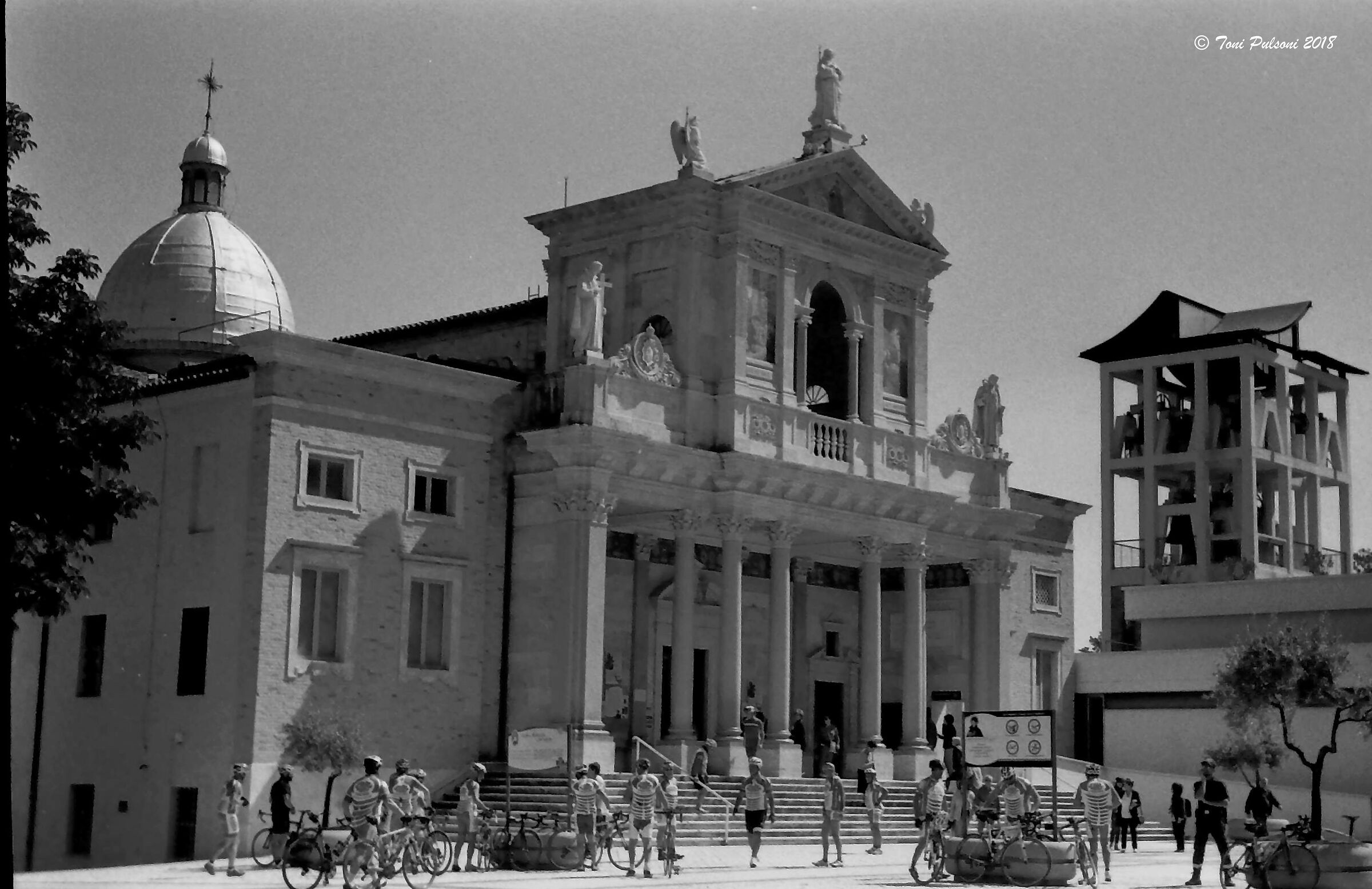 Basilica di S.Gabriele (benedizione dei ciclisti)