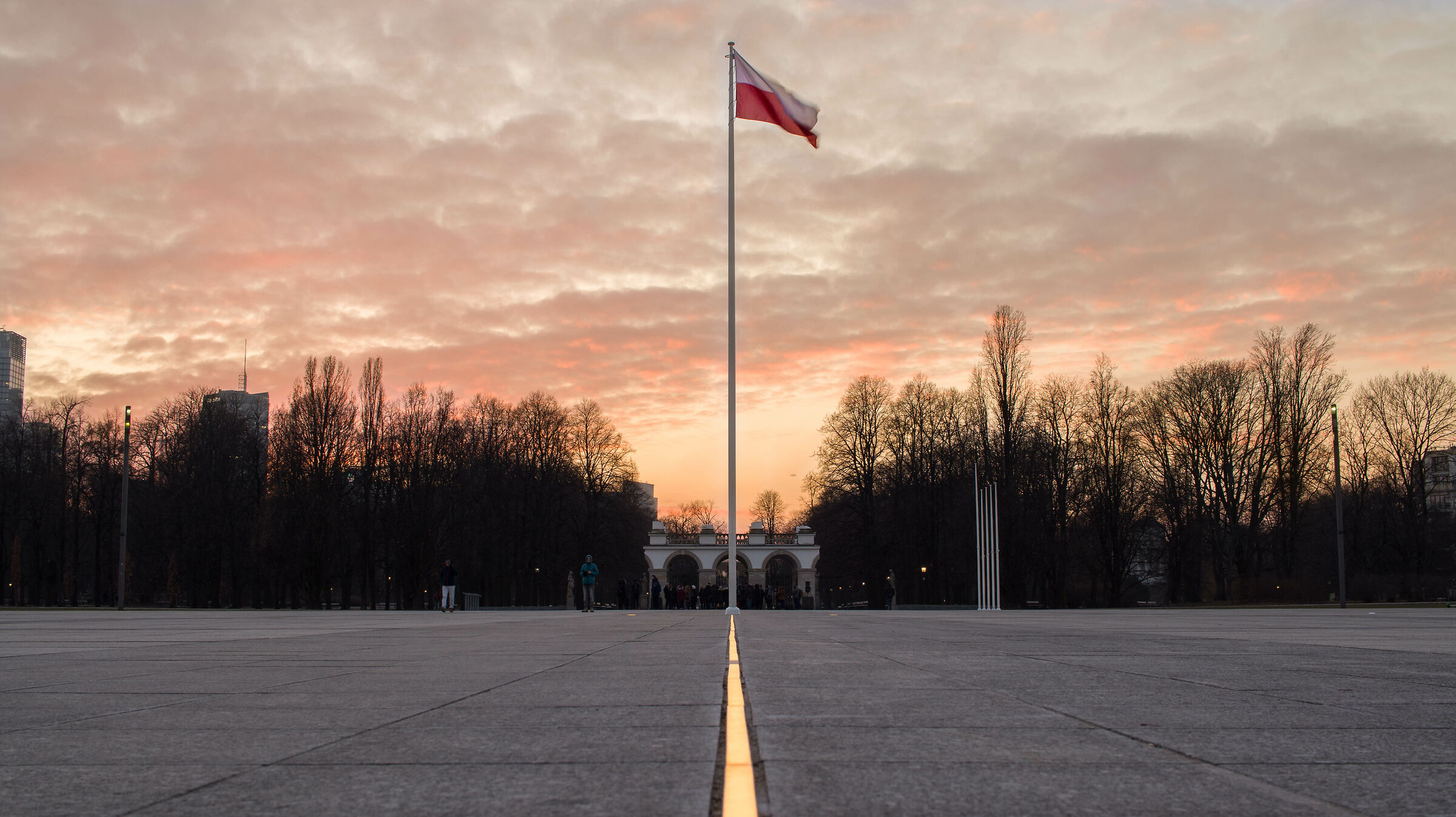 Piazza Jozef Pilsudzki, Tomba del milite ignoto