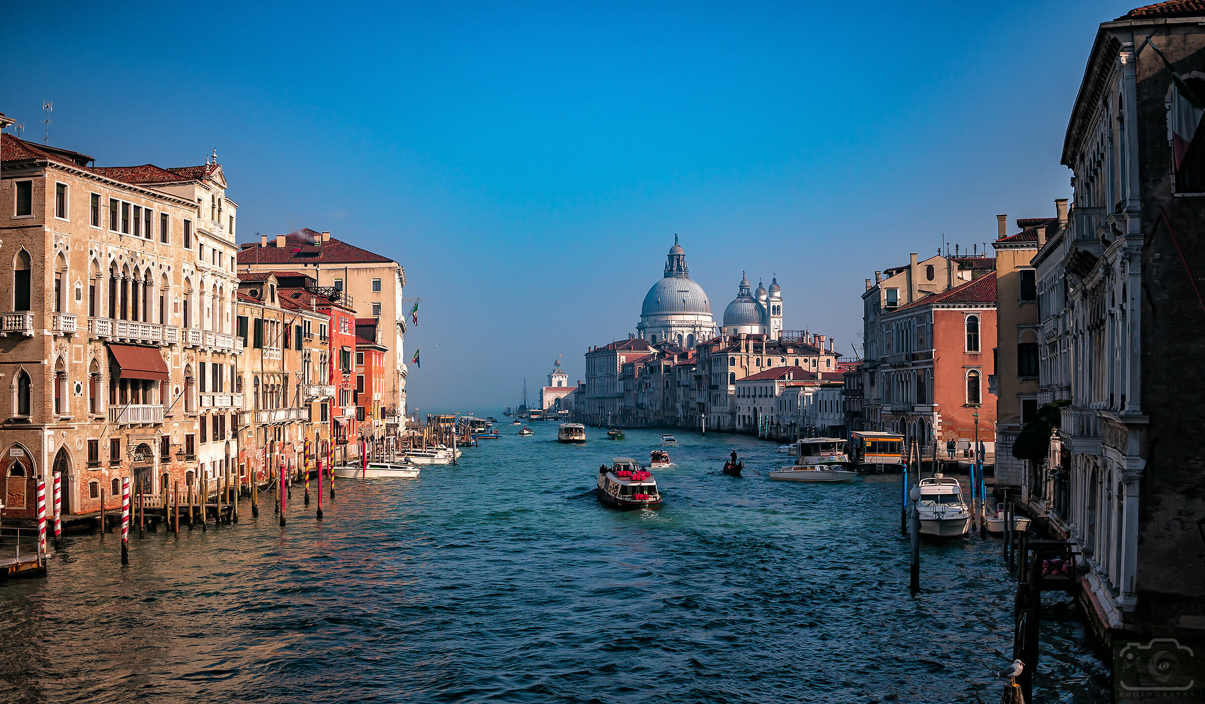 Santa Maria della Salute dal Ponte dell'Accademia