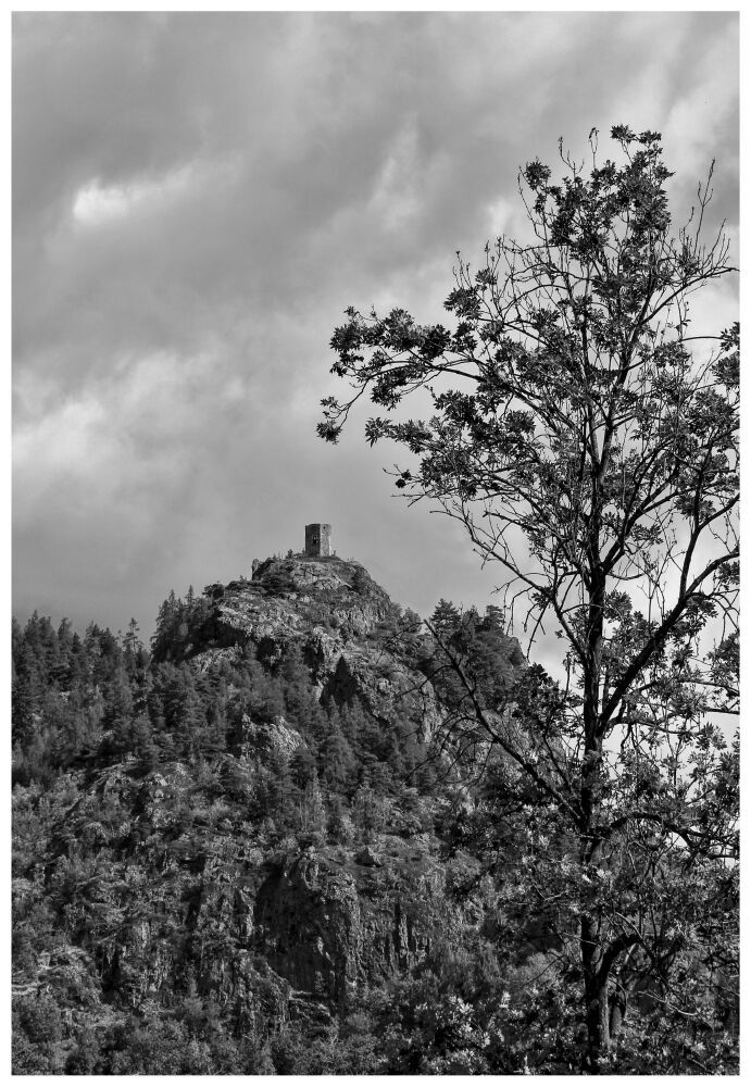 Glimpses of Aosta Valley-Castello di valpelline
