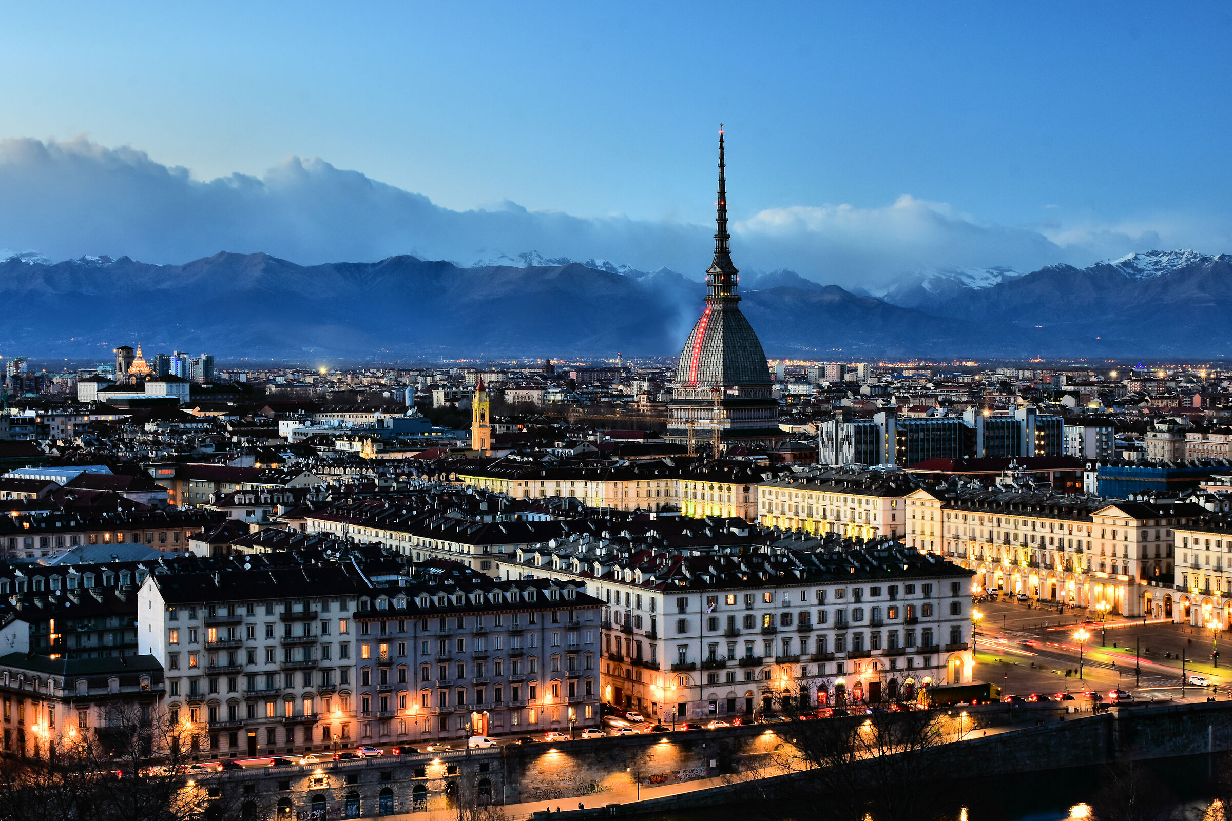 Torino nell'ora blu