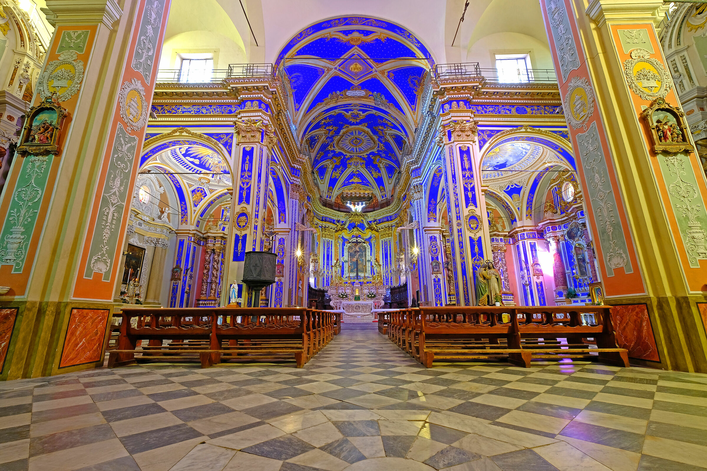 The Blue that enchants