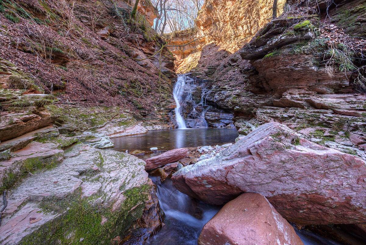 A glimpse of the canyon
