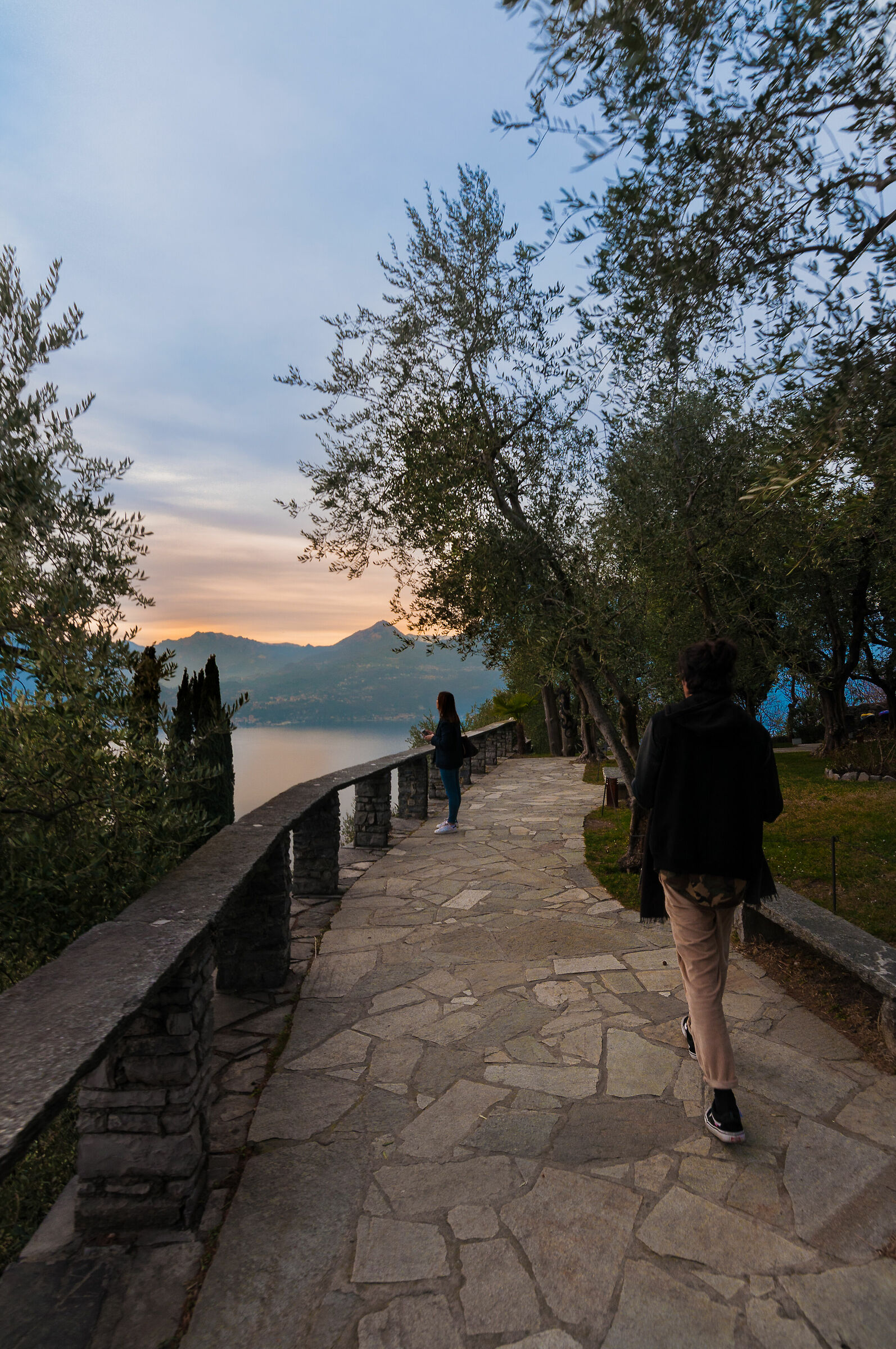 Walking and thinking