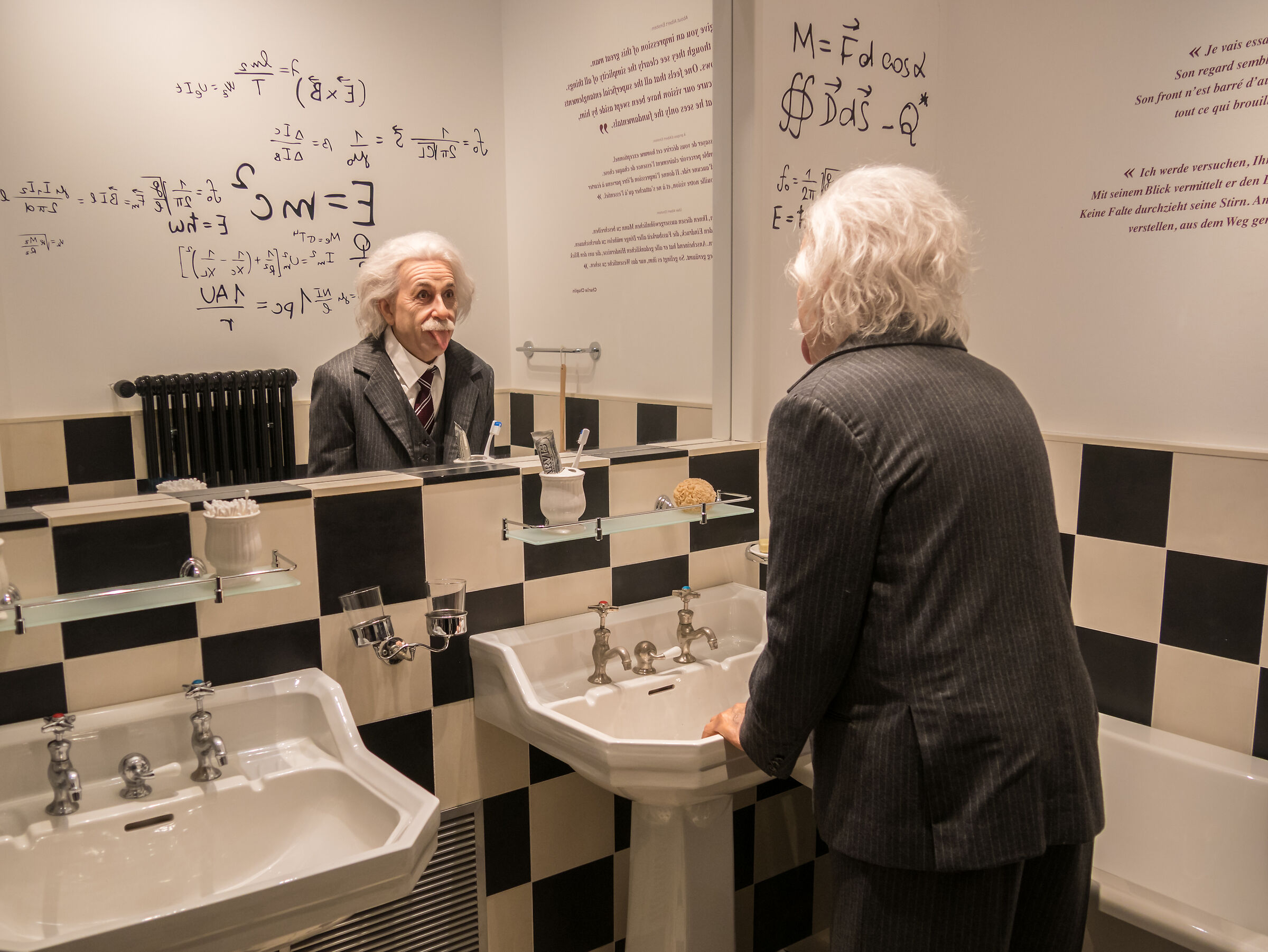 Albert Einstein-Charlie Chaplin Museum-Vevey