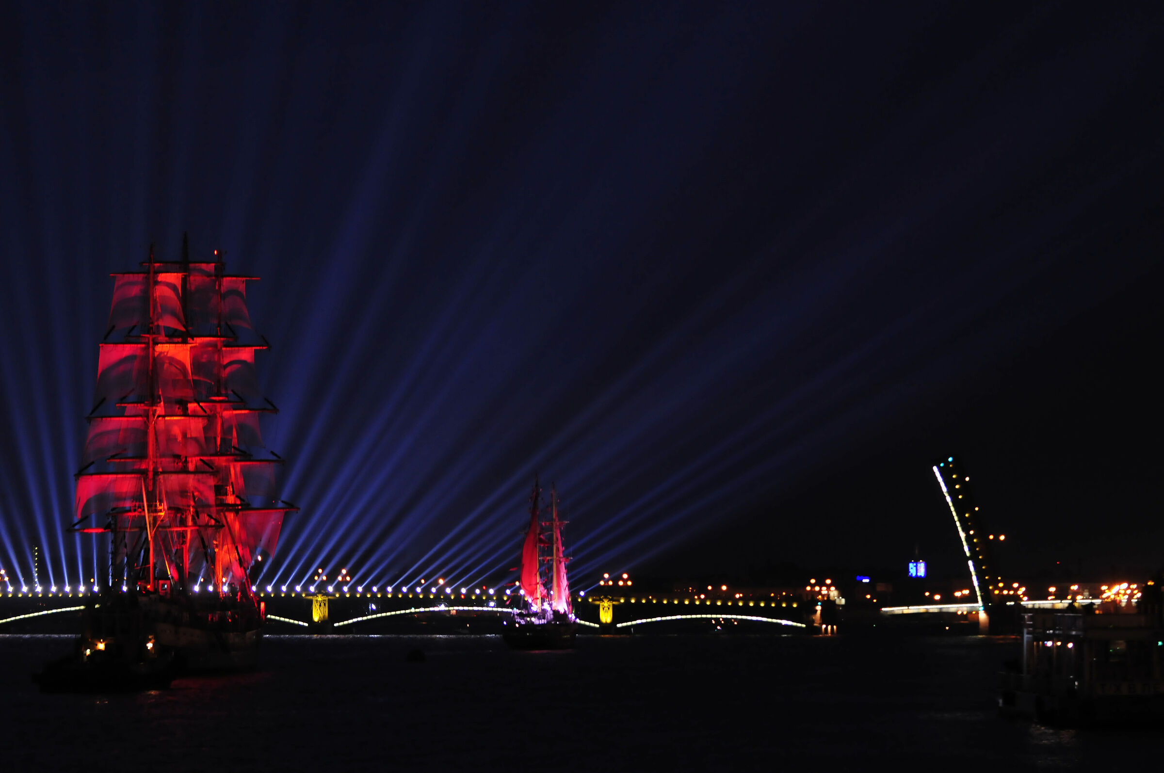 Festa sulla Neva a San Pietroburgo (Ru)