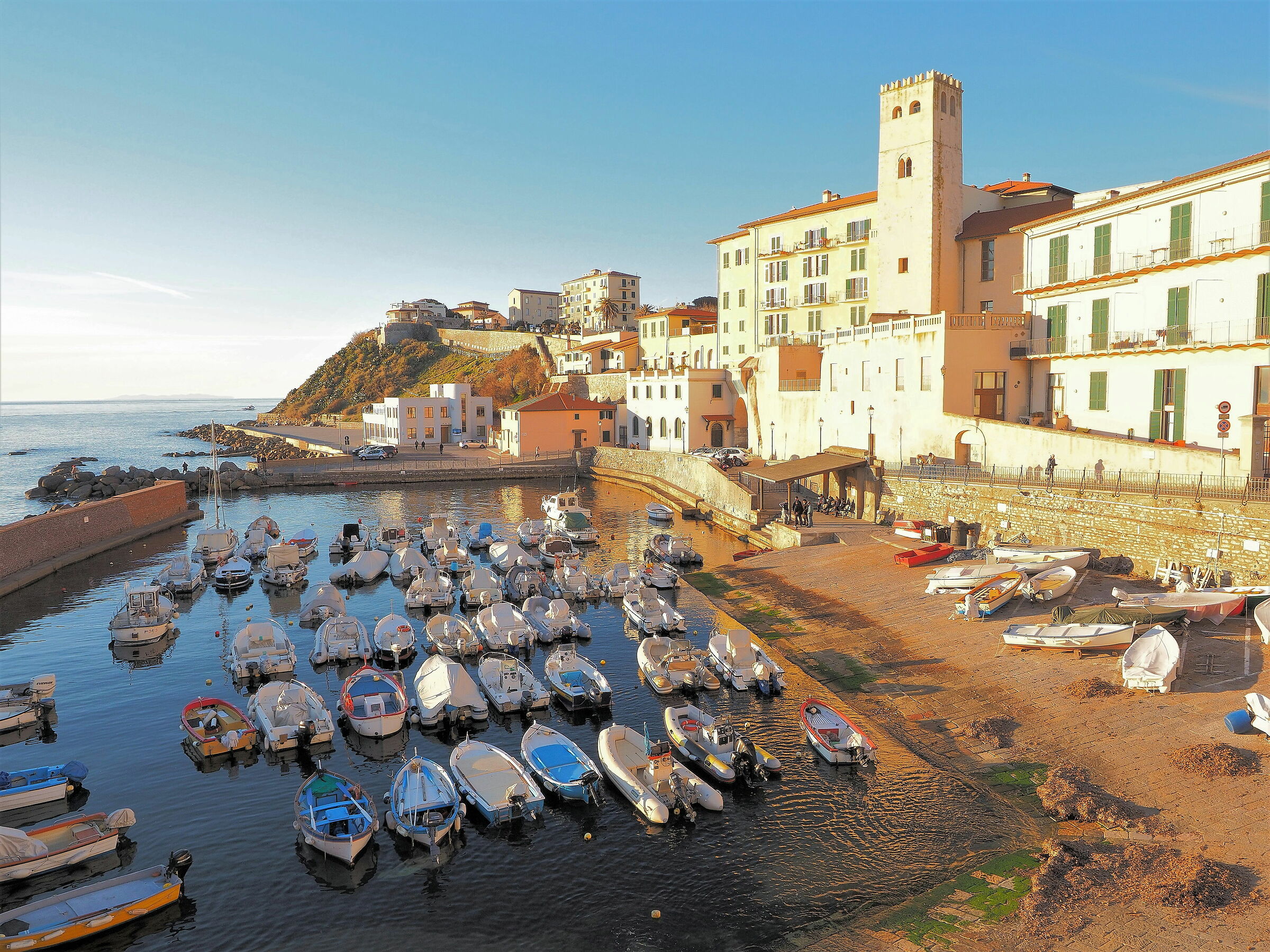 porticciolo vecchio a Piombino