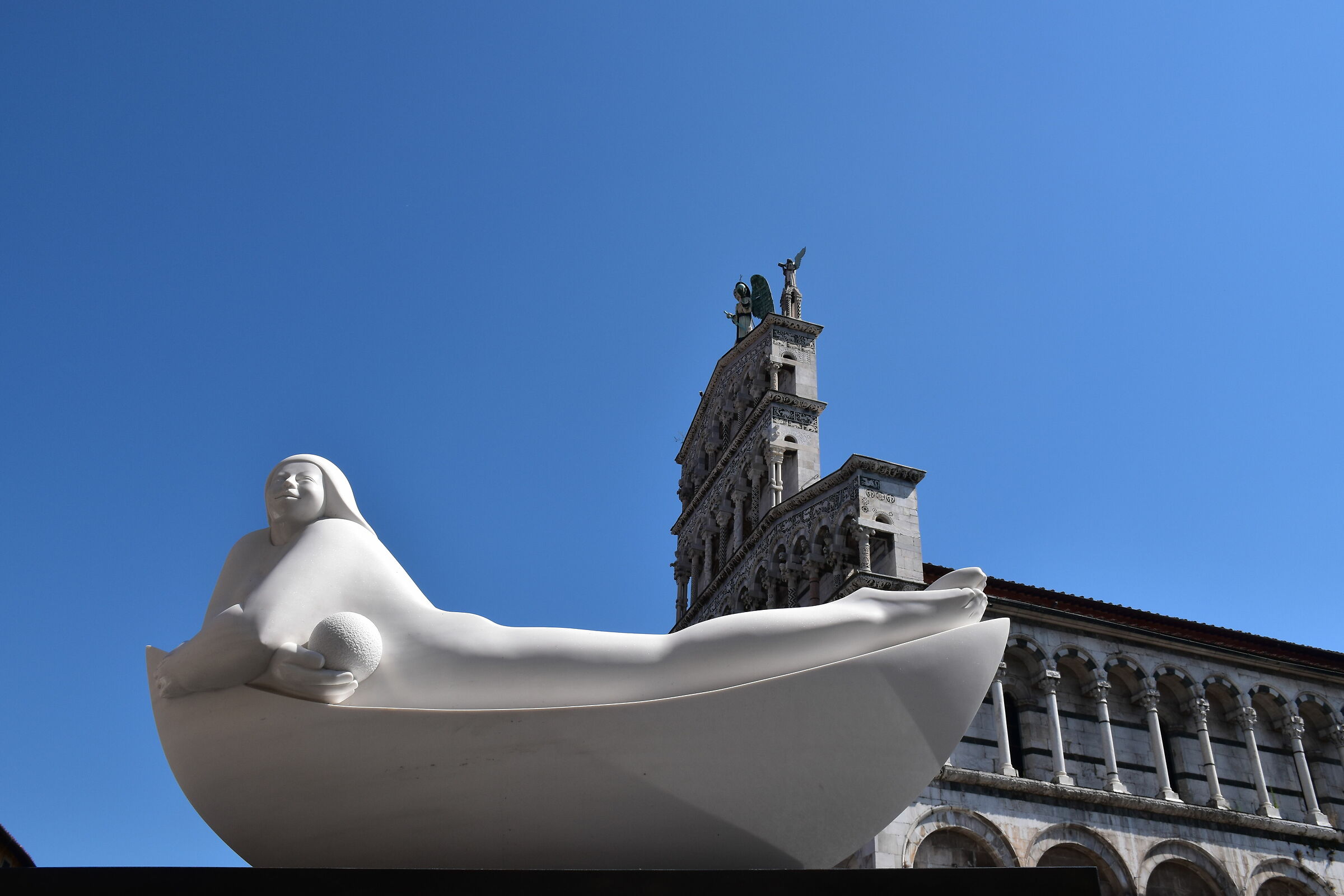 Siena, Sacred and profane