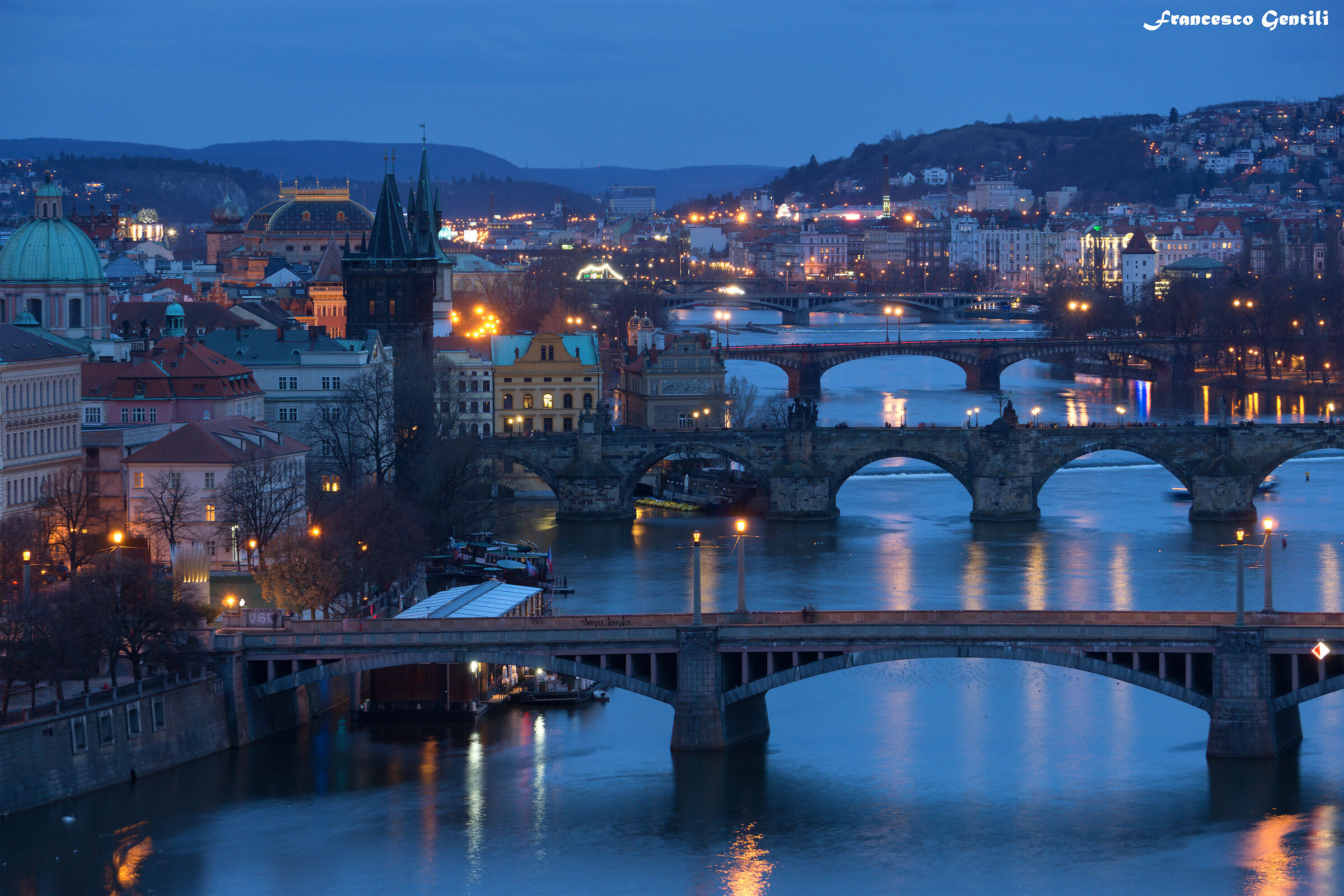 Blue hour Praha