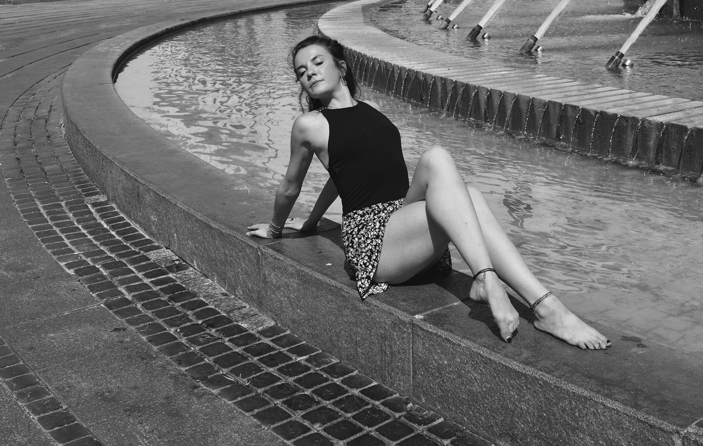 Julia and the curves of the fountain