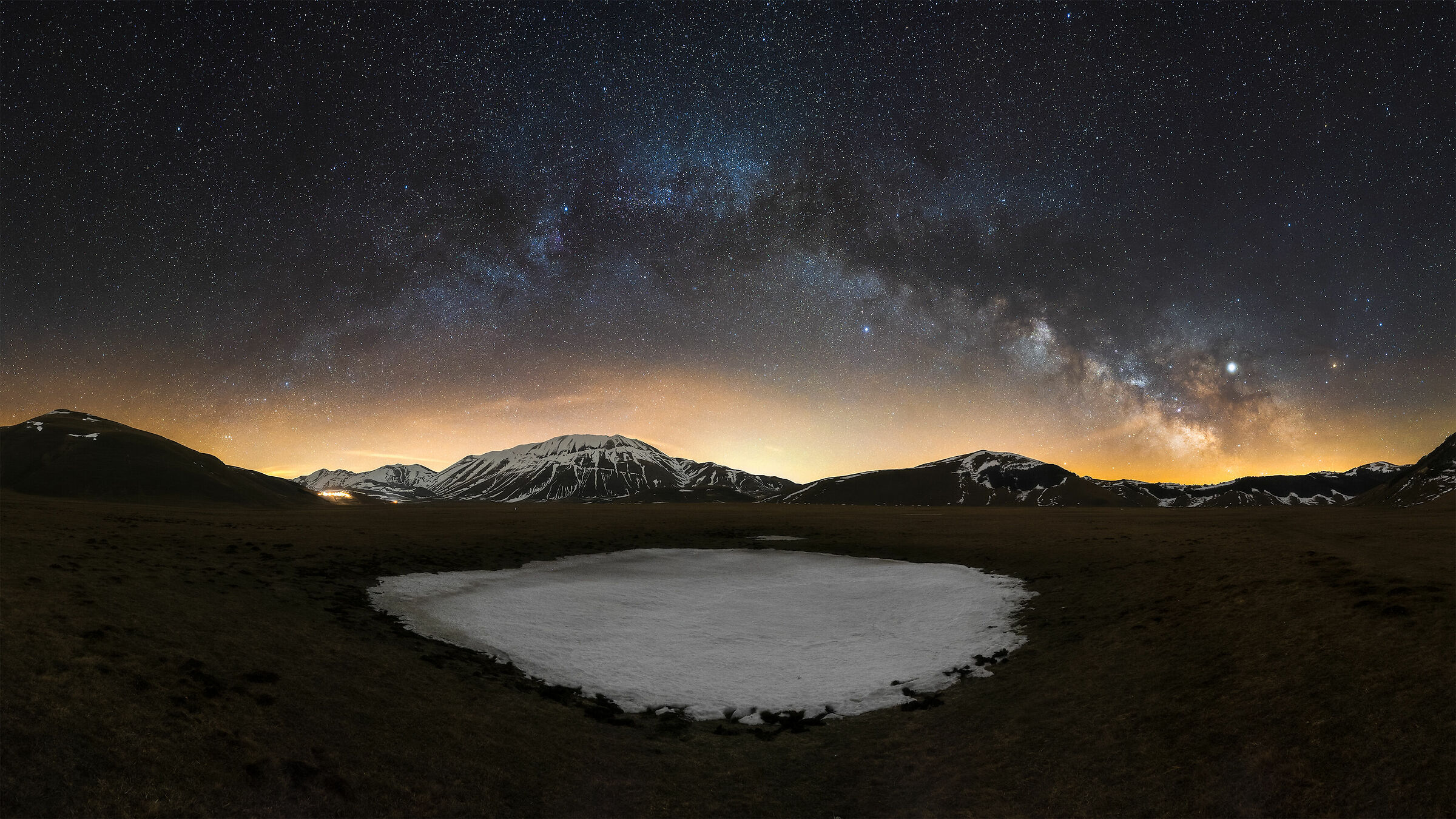Castelluccio di Norcia - Milkywaybow