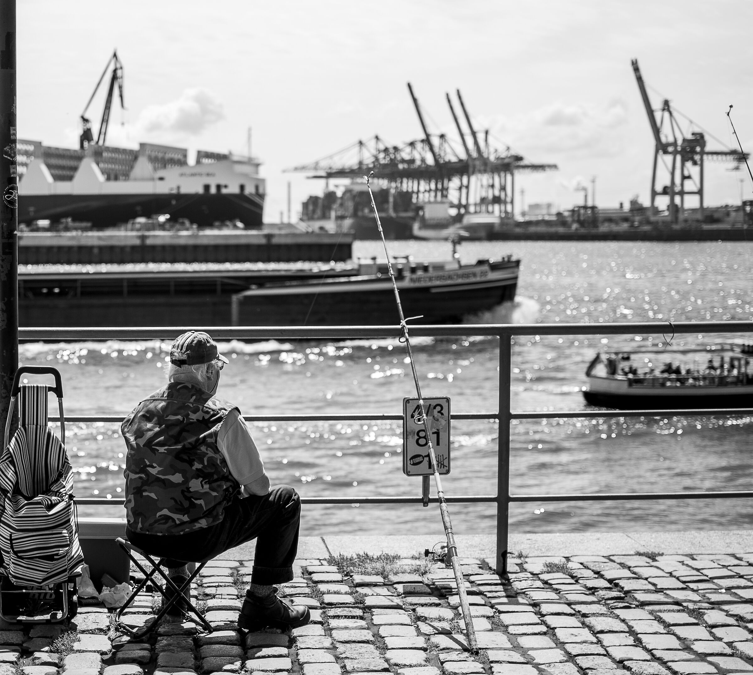 I count the boats returning from the sea