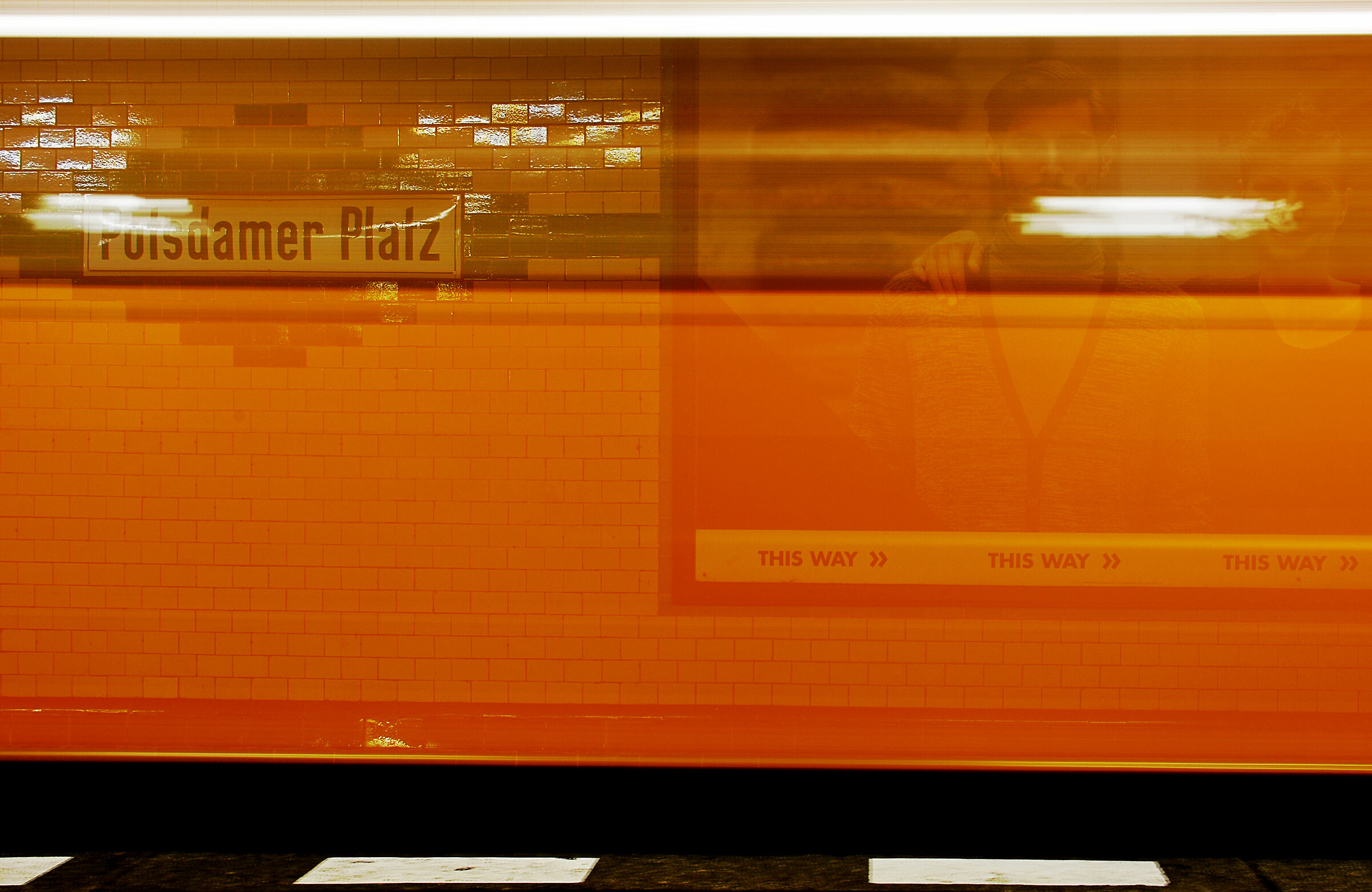 Metro, Potsdamer Platz