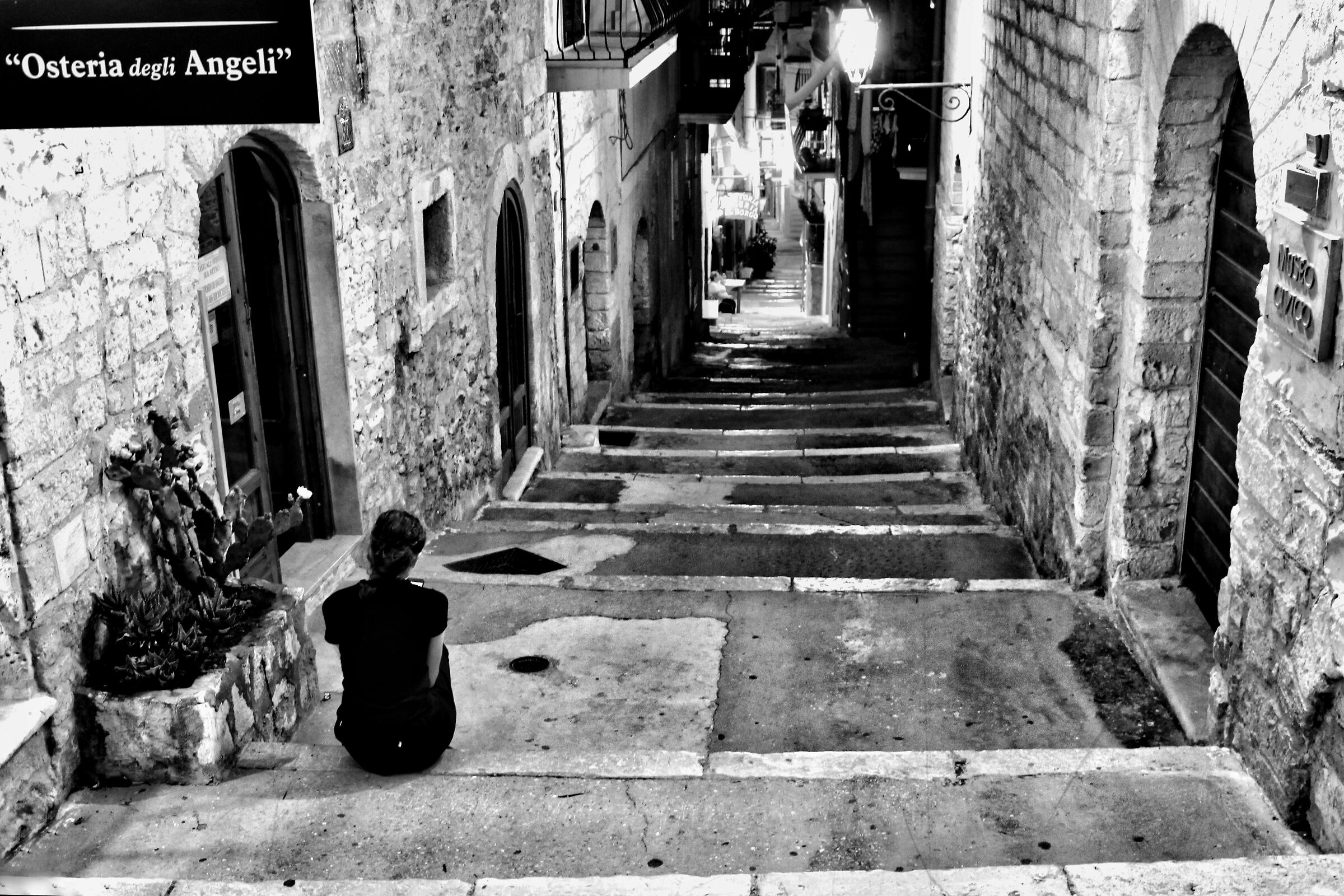 La solitudine della cameriera - Vieste