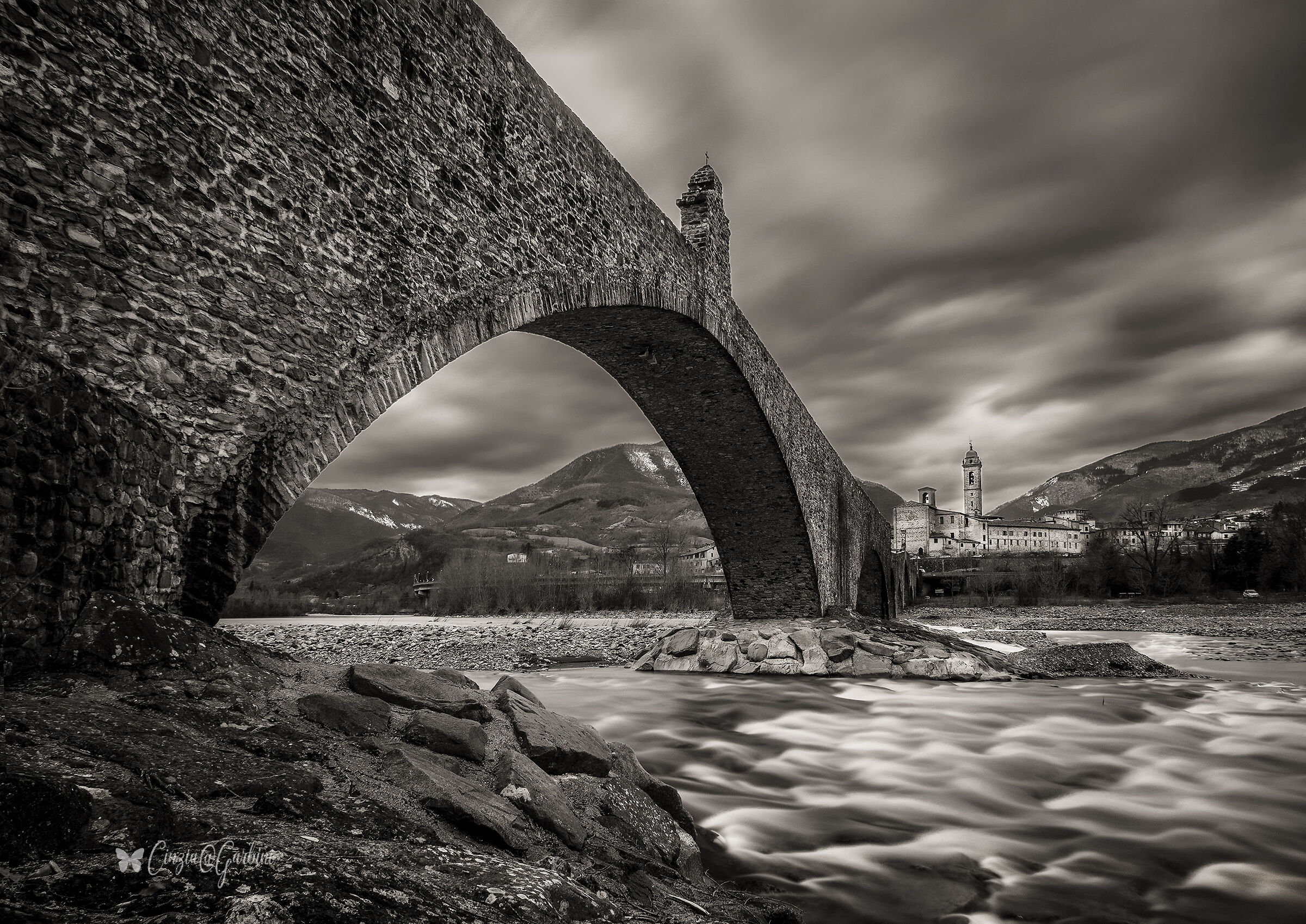 bobbio in monochrome