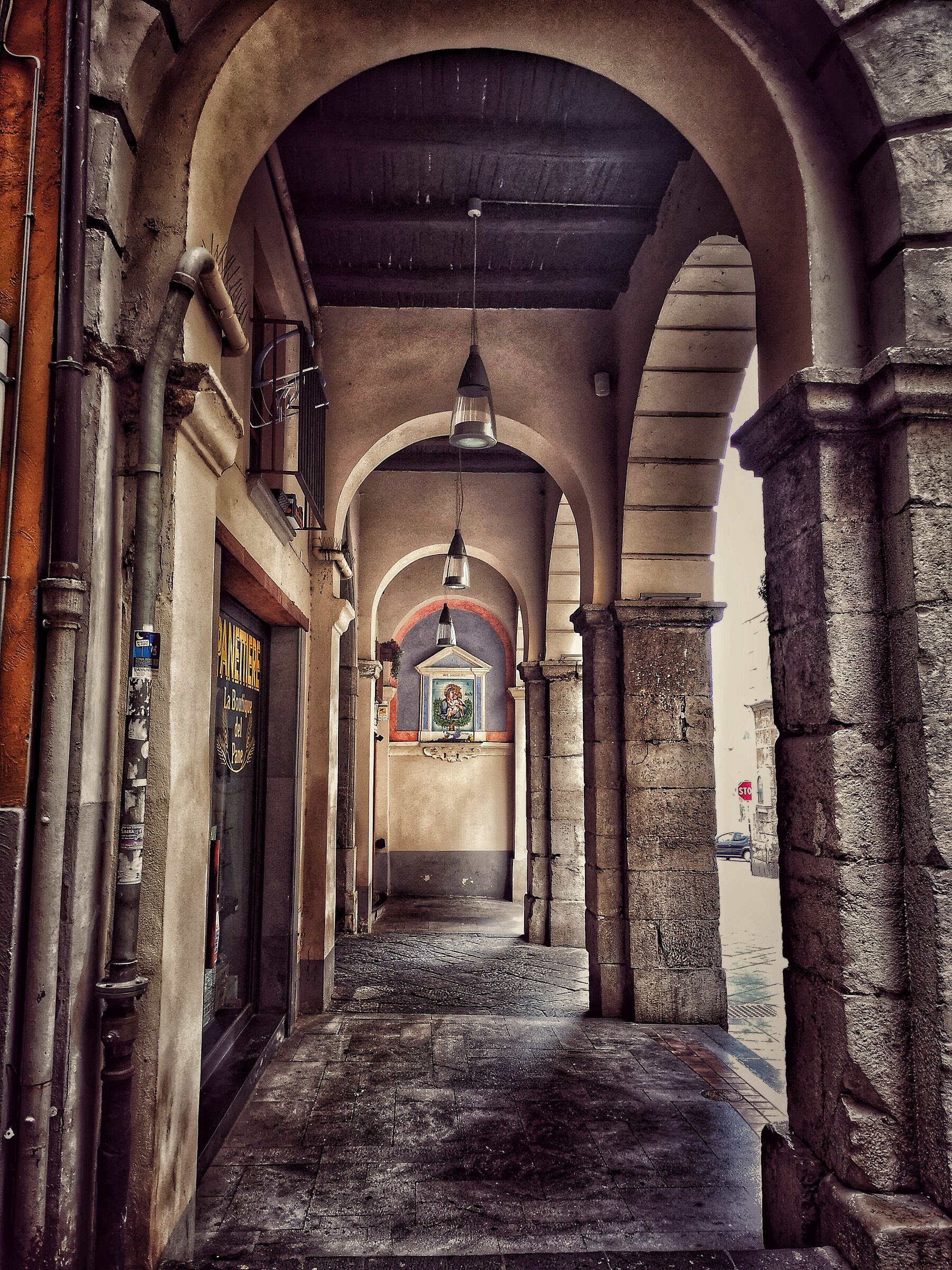 Portici a Cava de' Tirreni