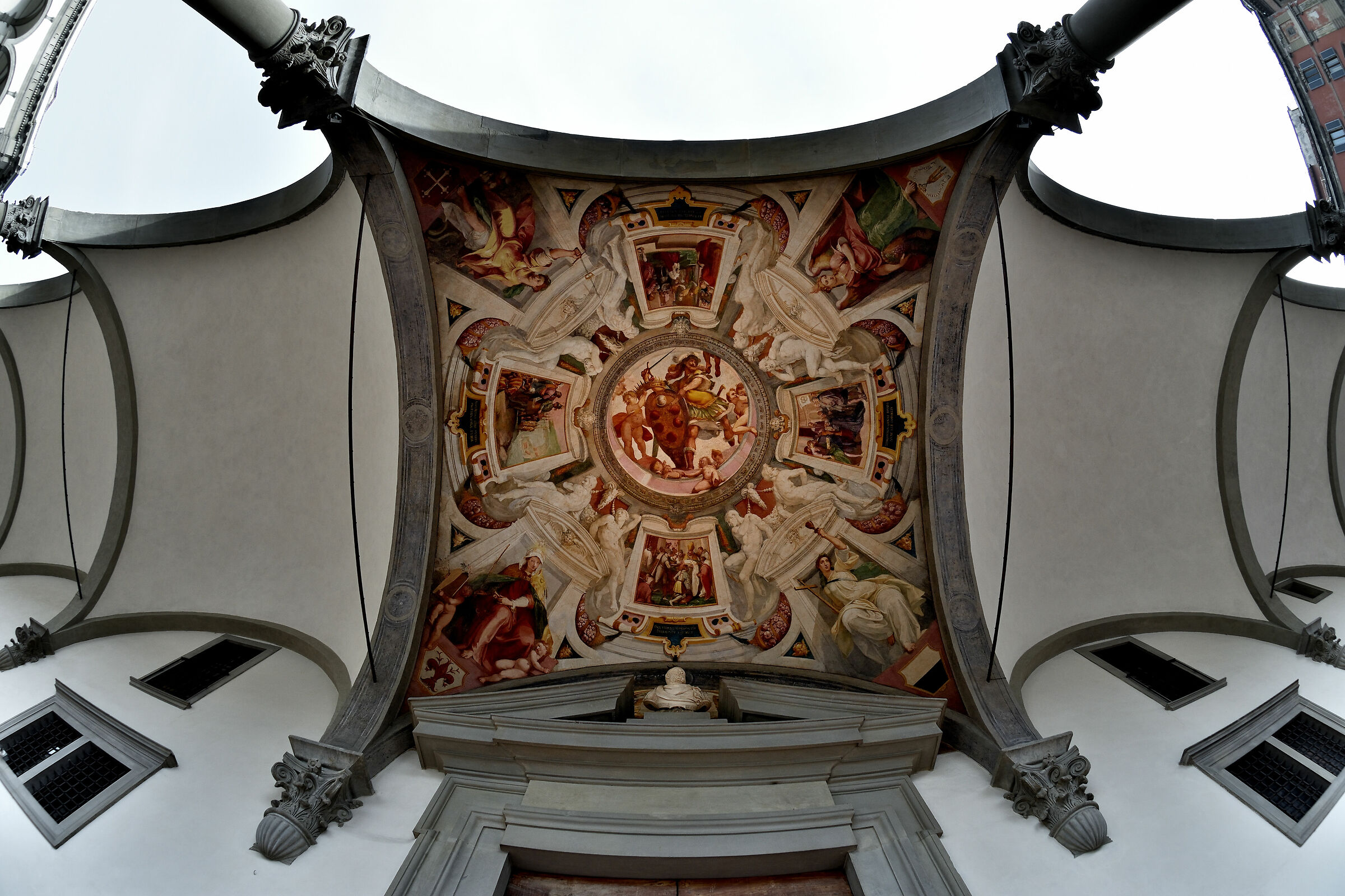 Hospital of the Innocents, entrance porch fresco