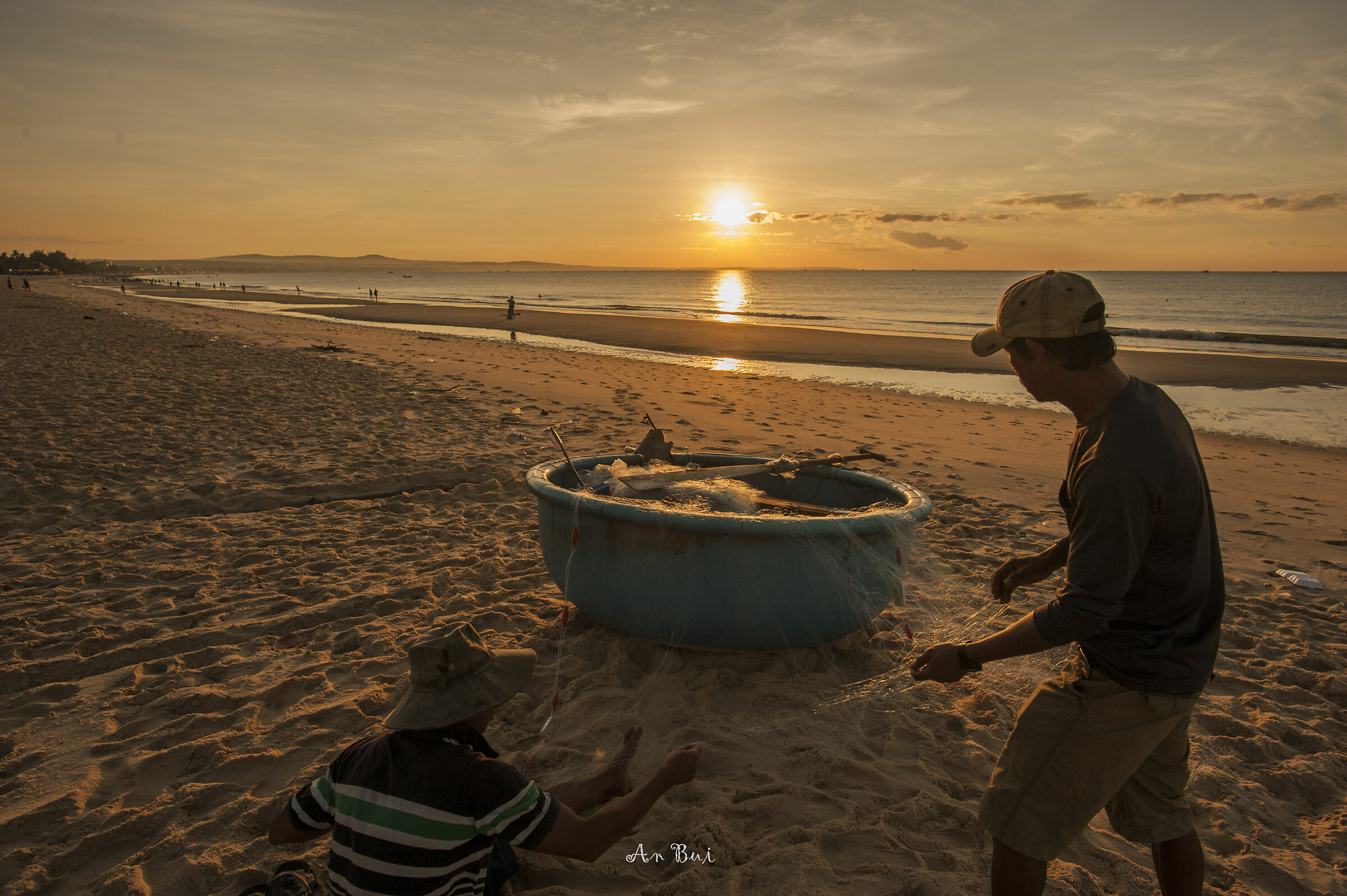 Sunrise nel villaggio di pescatori Muine