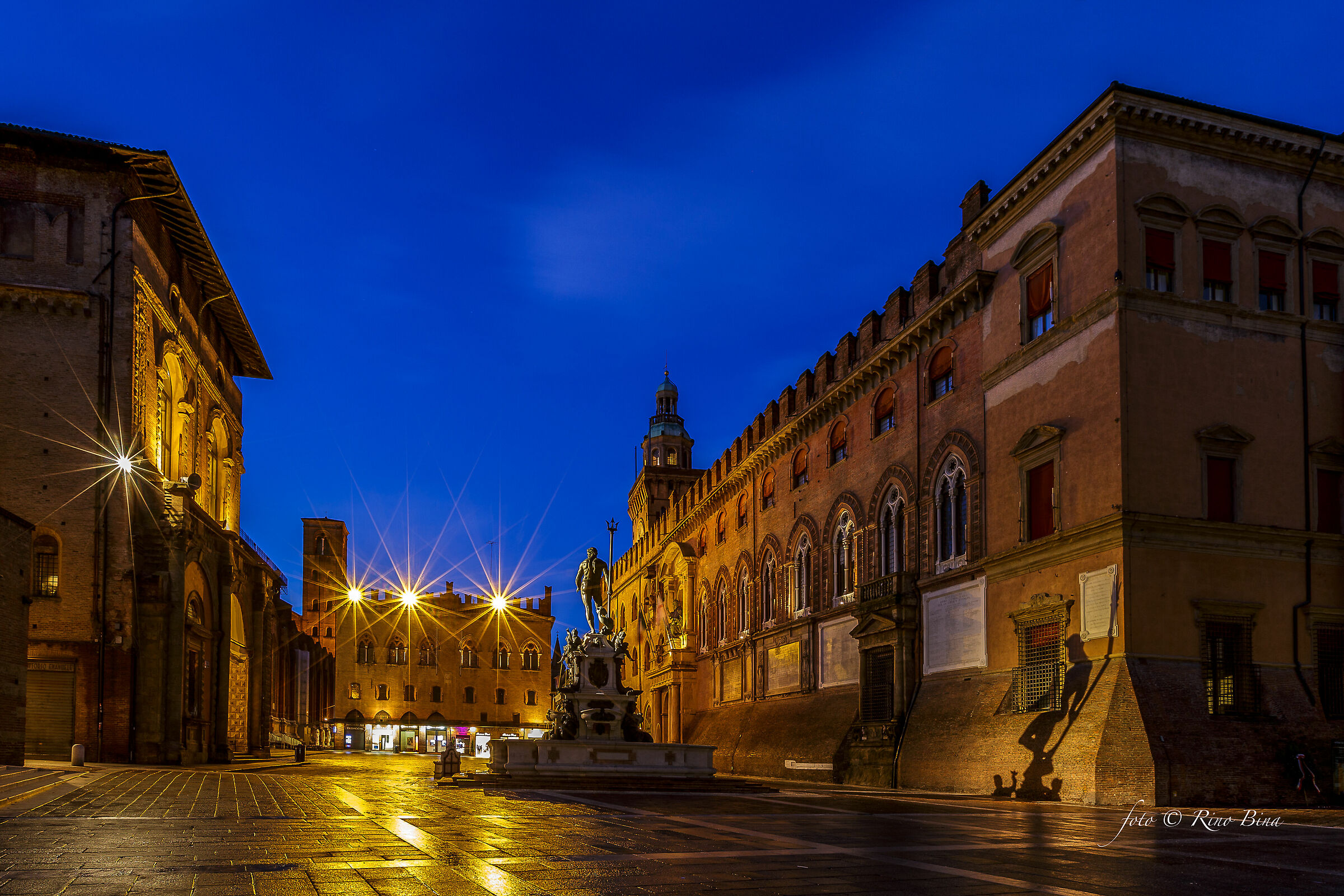Piazza Nettuno-Bologna-Nocturne
