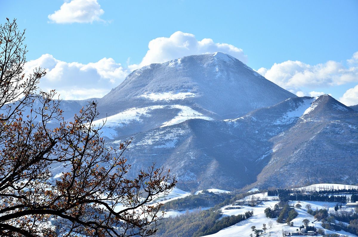 San Vicino visto da Apiro