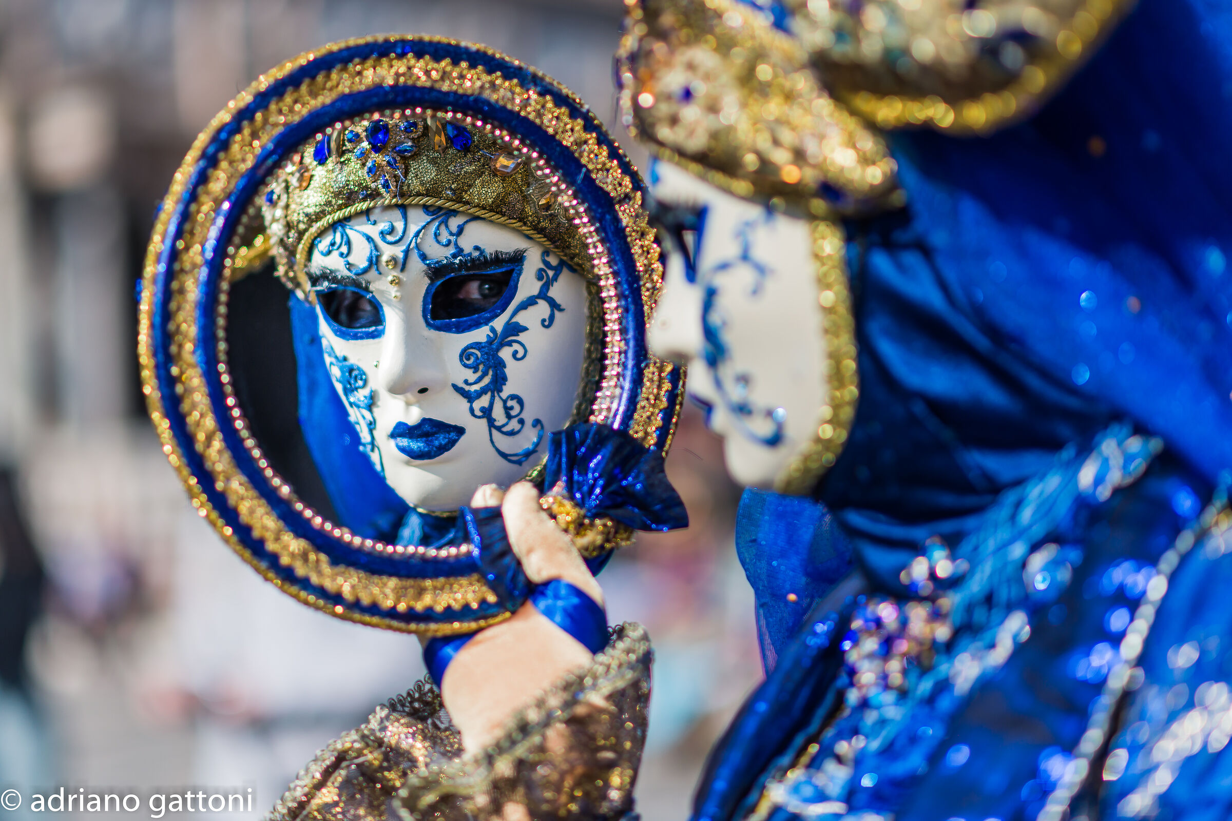 Mirror, mirror of my desires