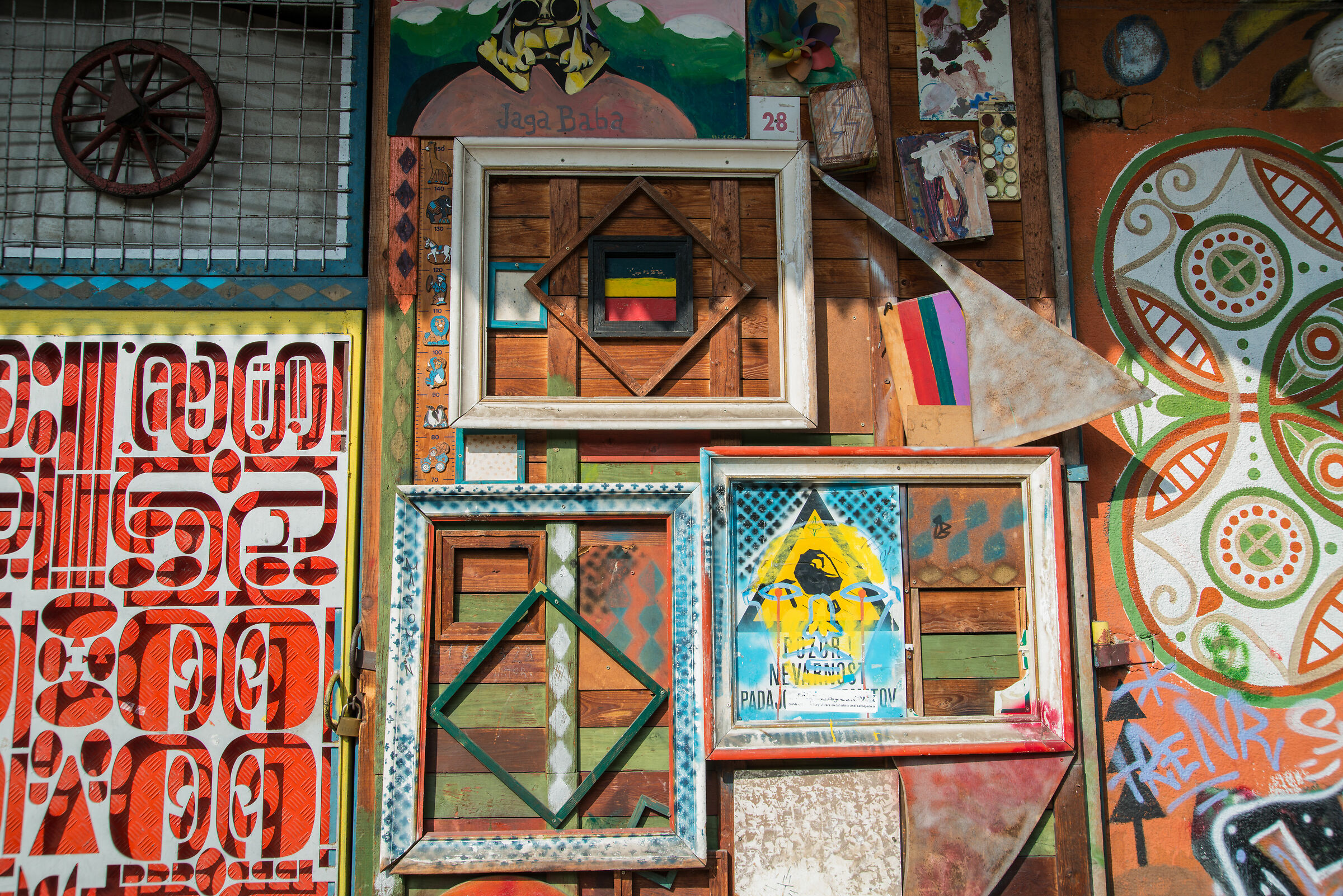 Slovenia Composition at Metolkova