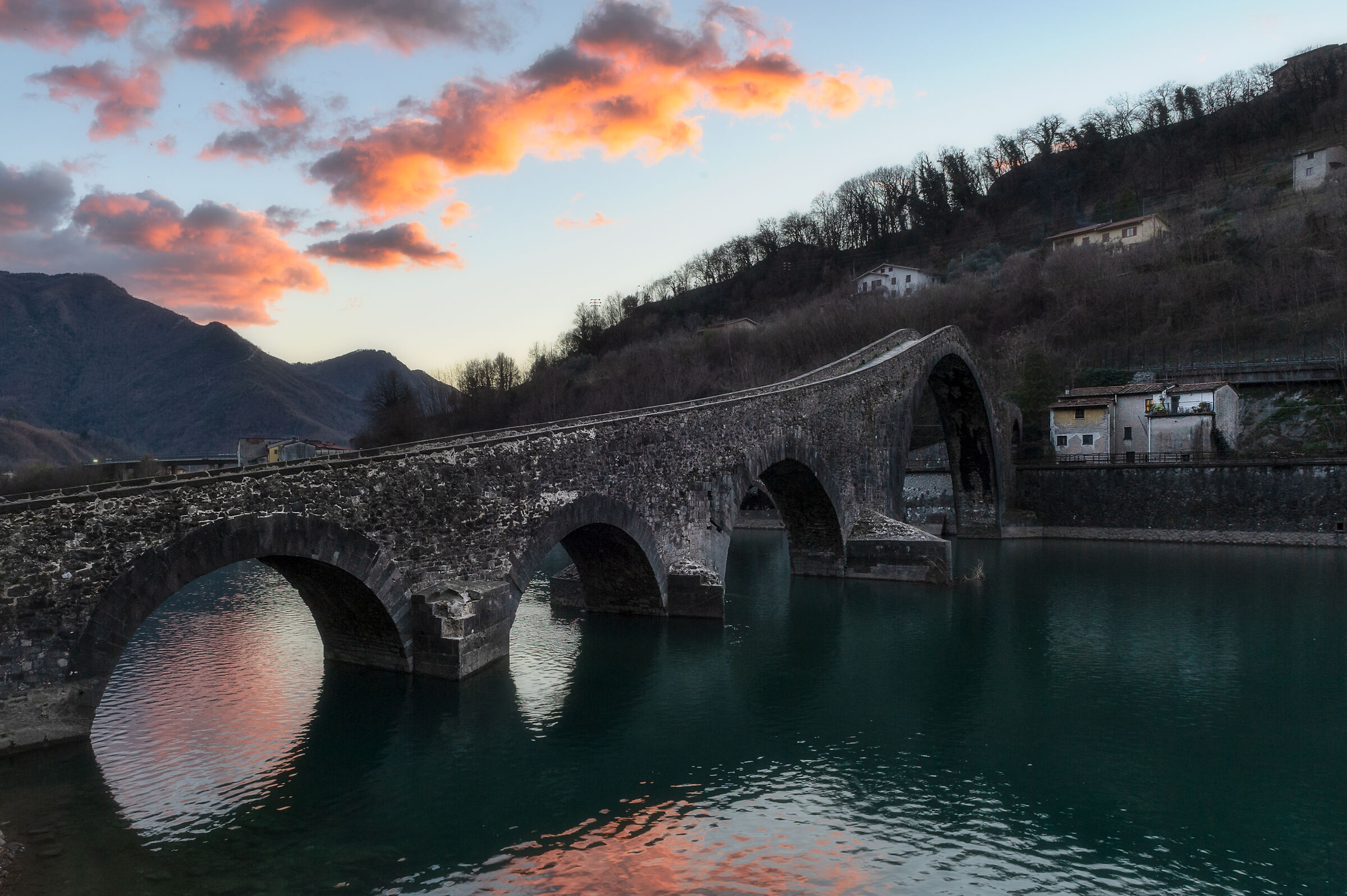 Al ponte del diavolo si fa' sera