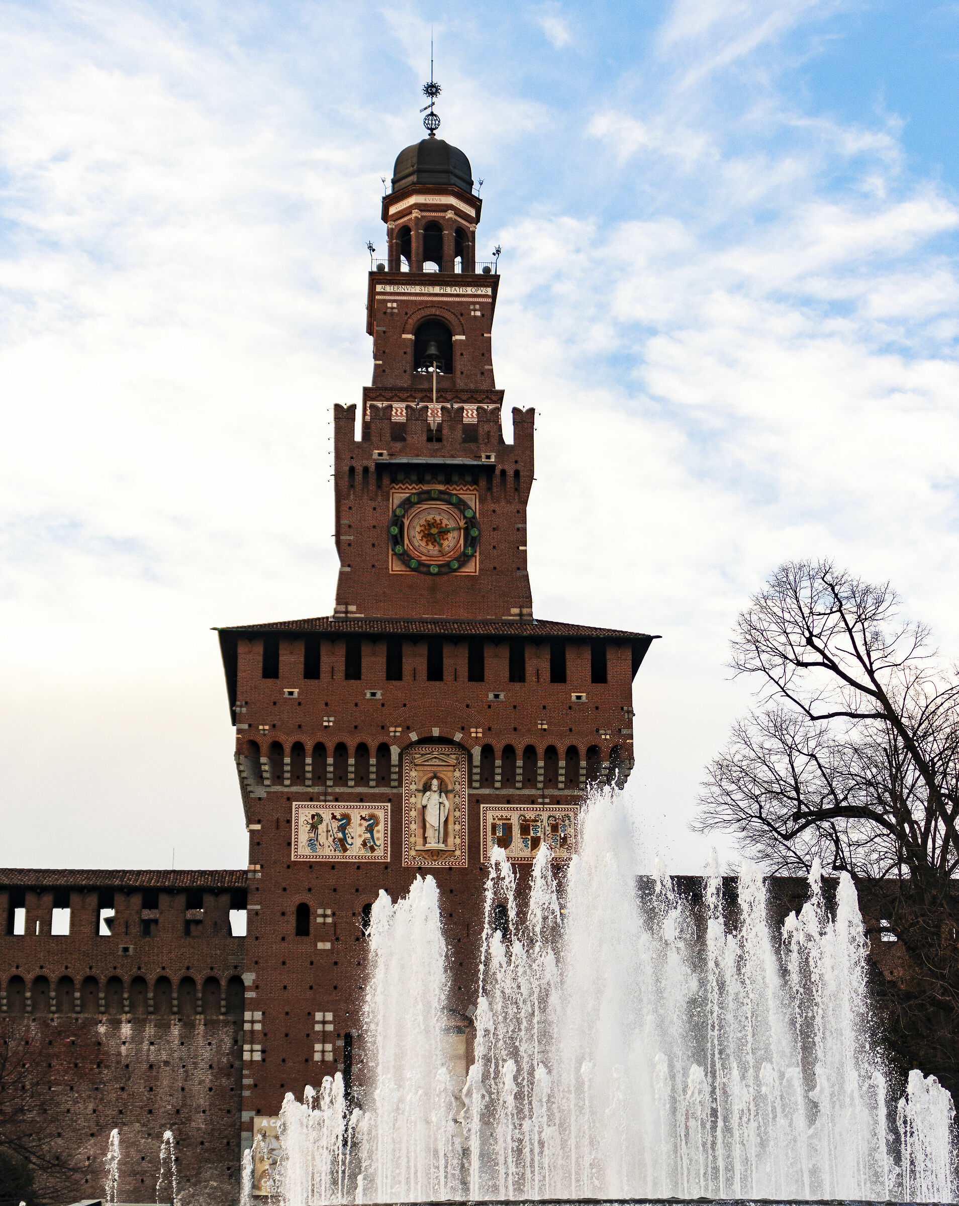 The Tower in the fountain