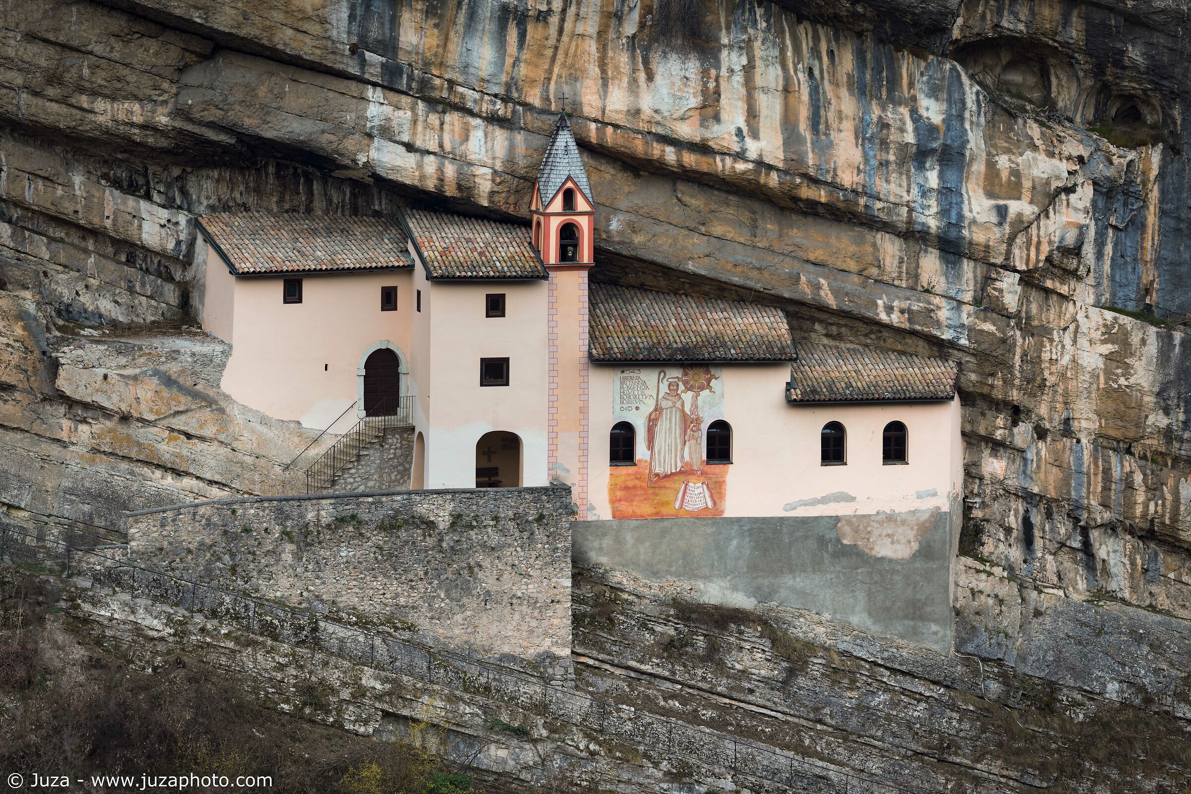Hermitage of San Colombano (100 megapixel)