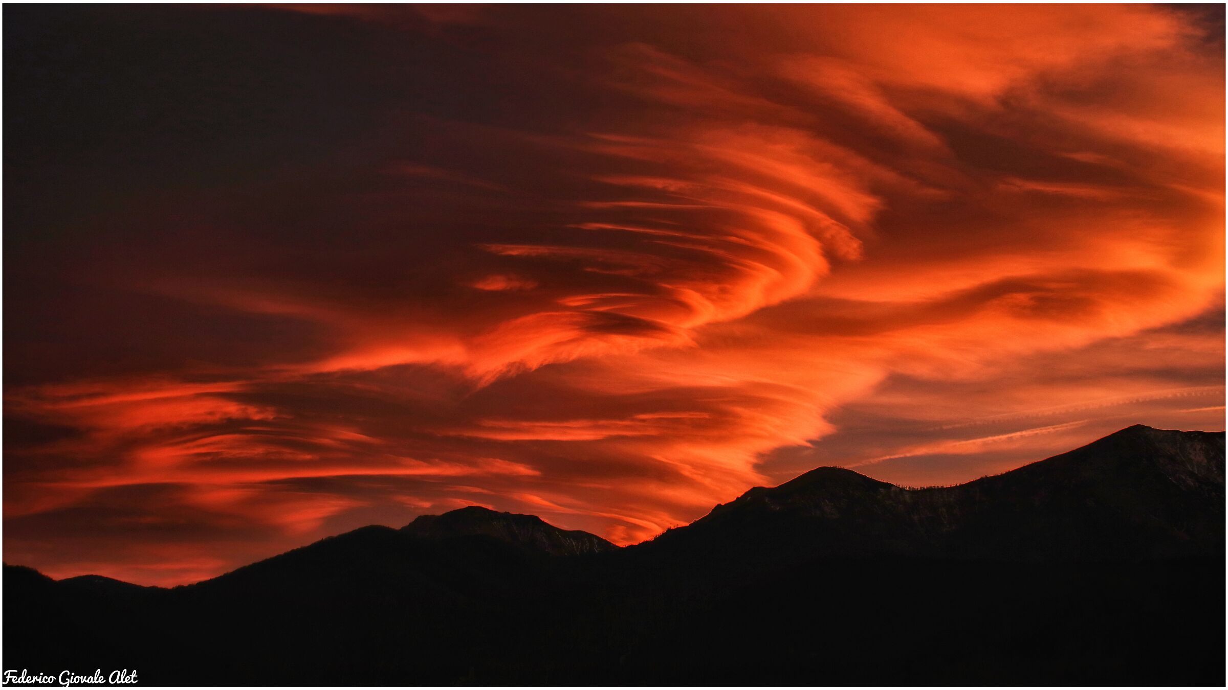 Lenticular clouds