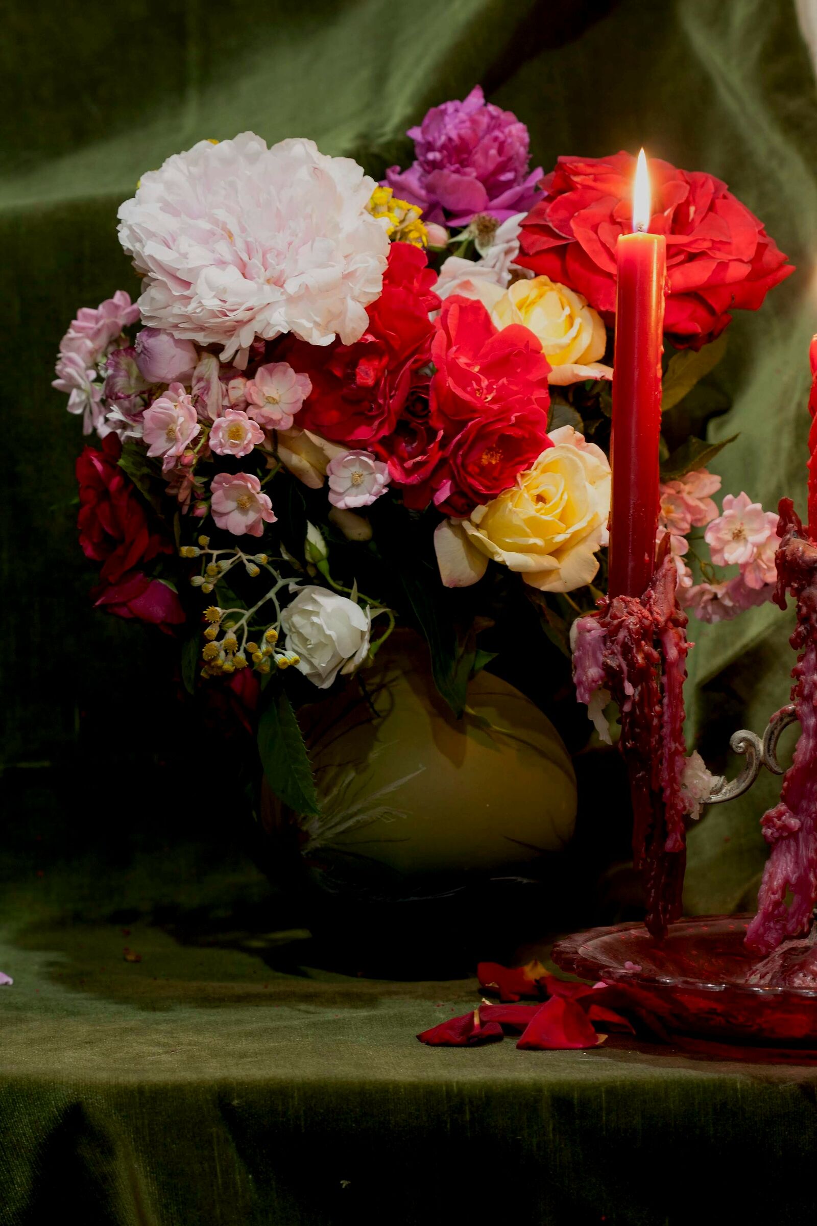 In the intimate penumbra one