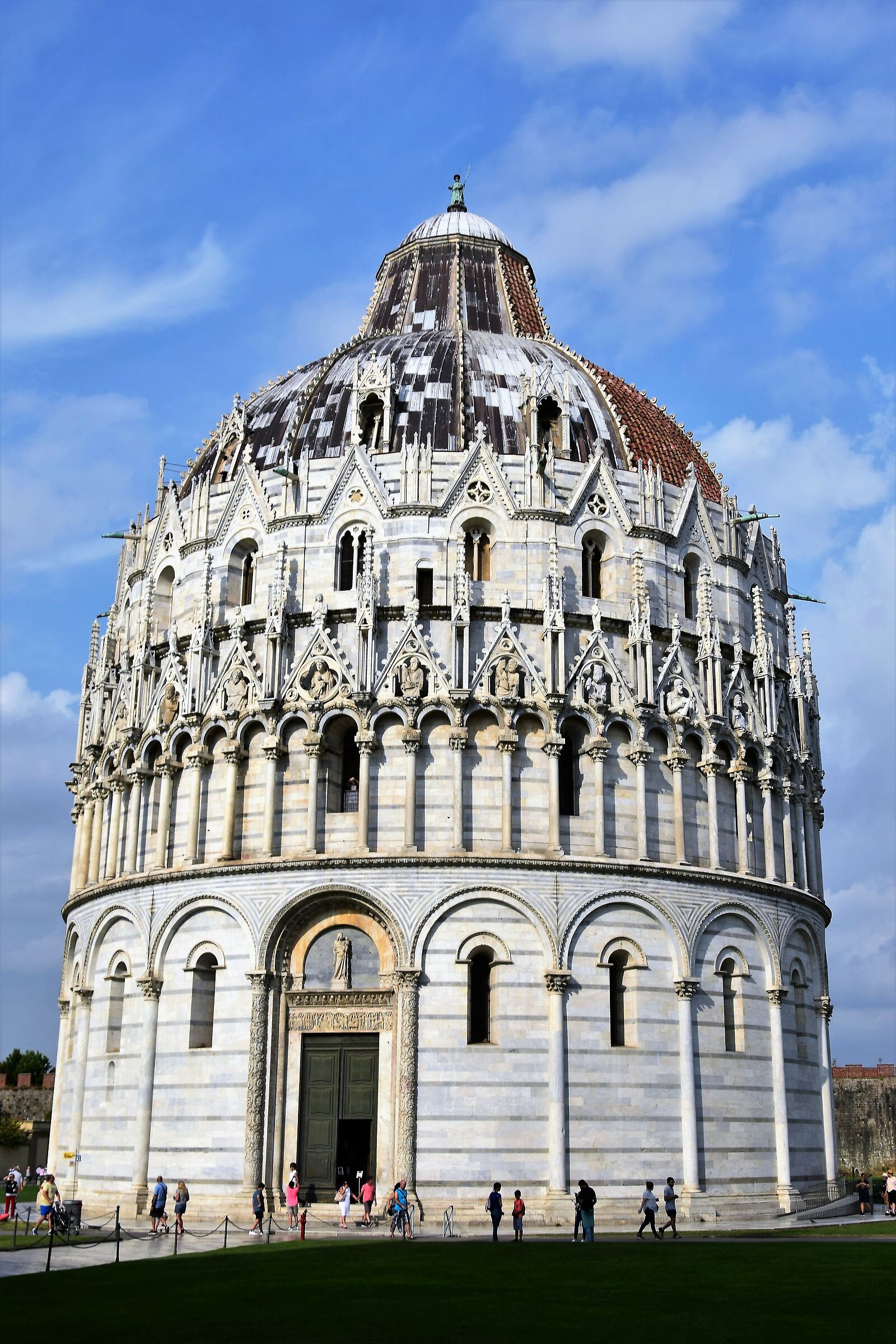 Pisa-Baptistery