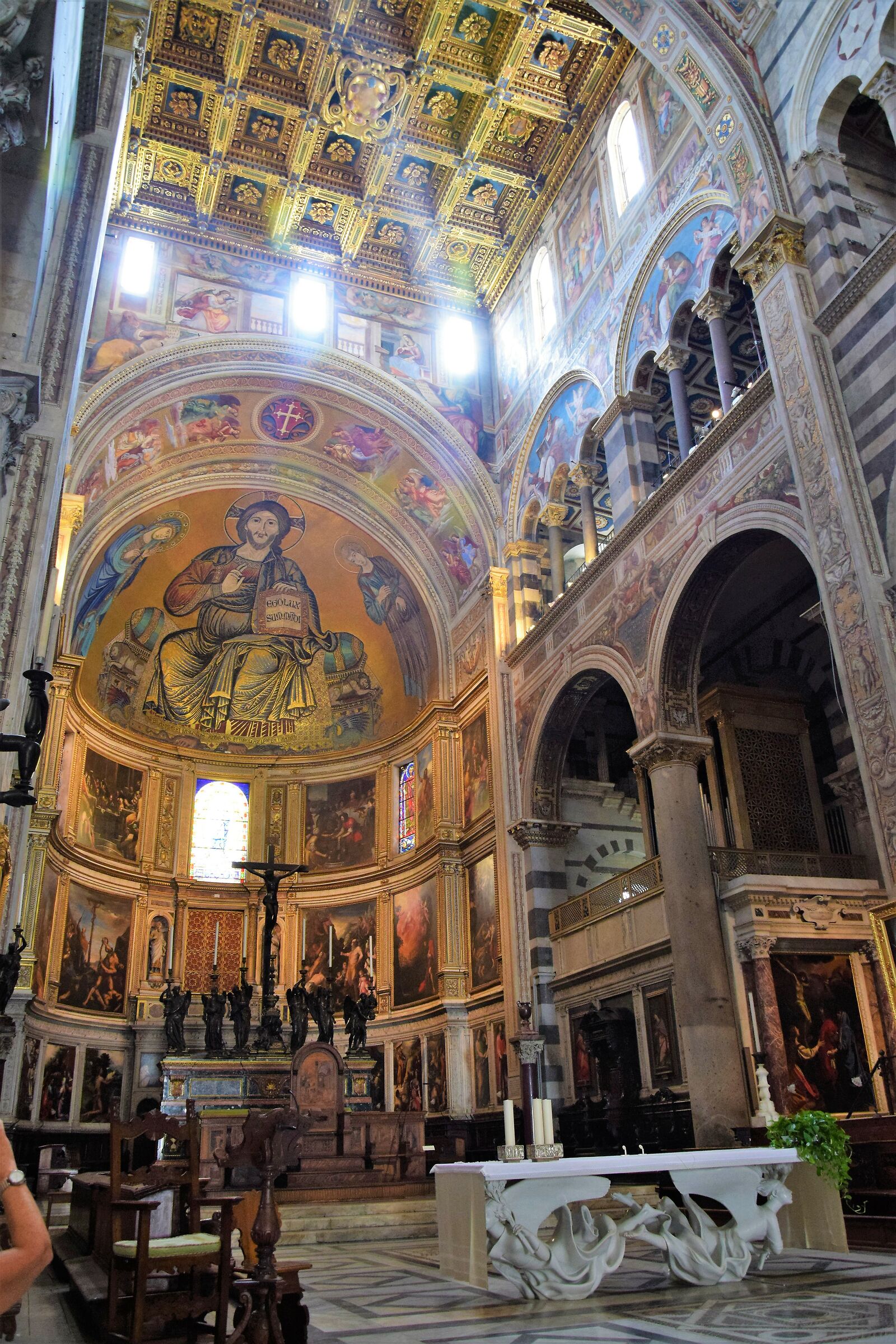 Pisa-Duomo-Interior