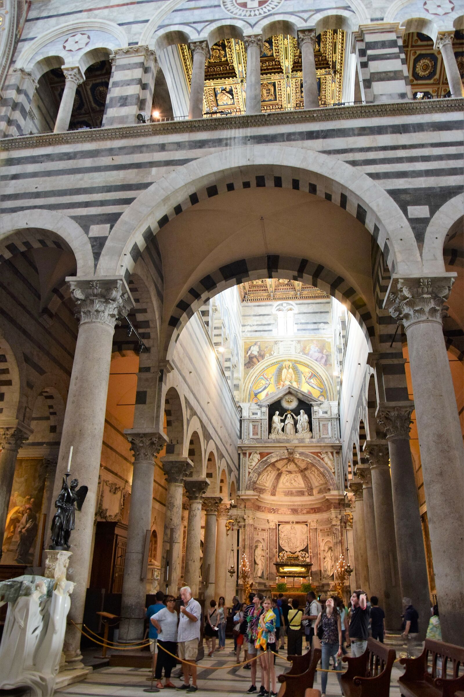 Pisa-Duomo-Interior
