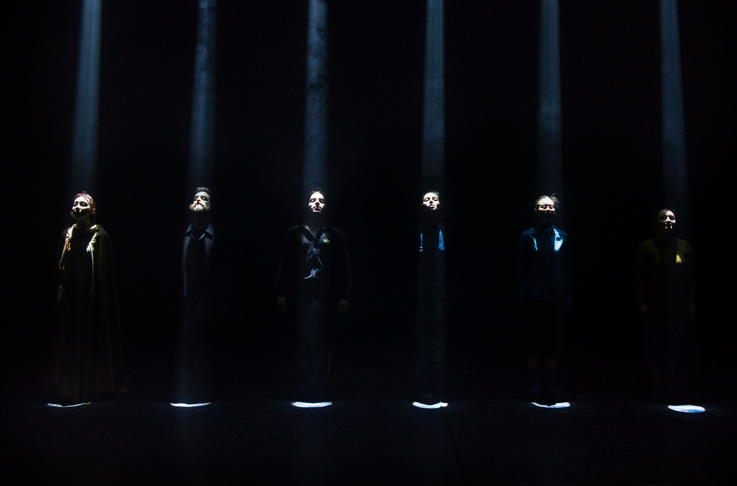 lights, shadows, actors .......