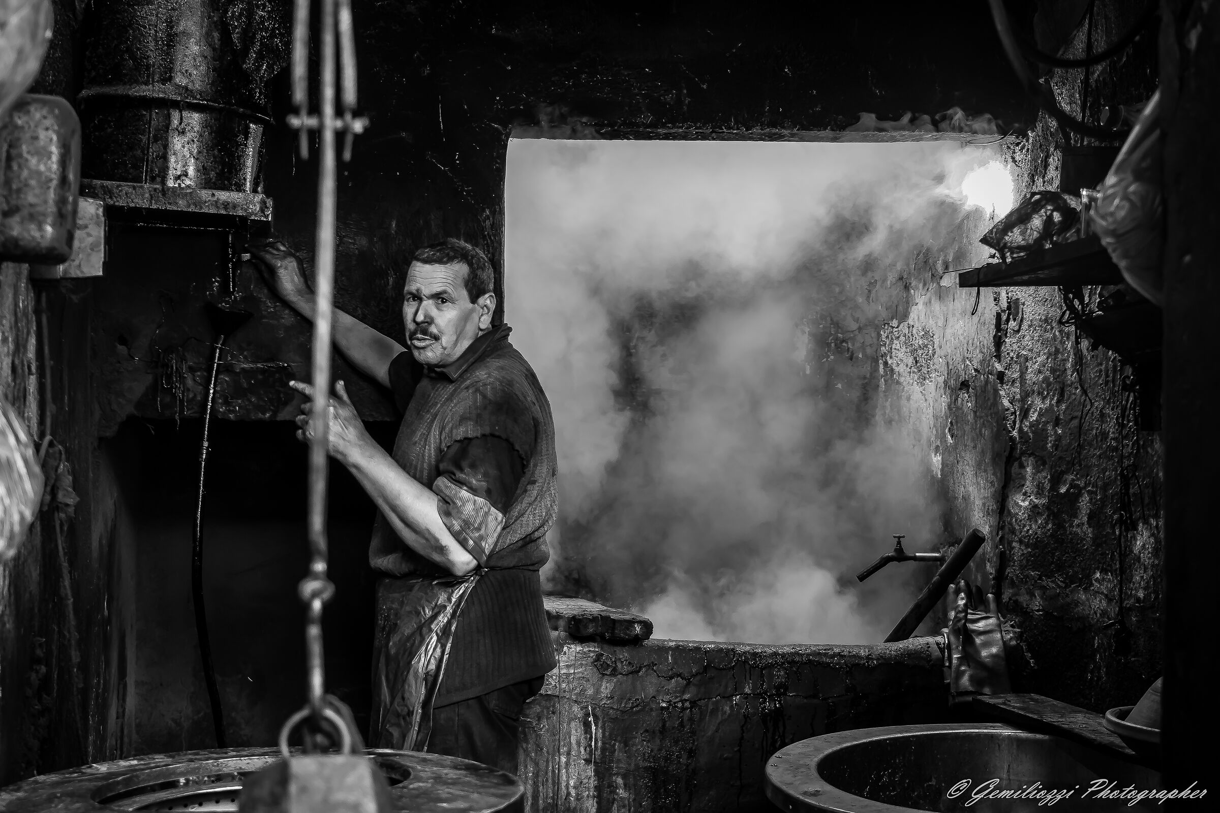 Conciatori nei miasmi del Souk