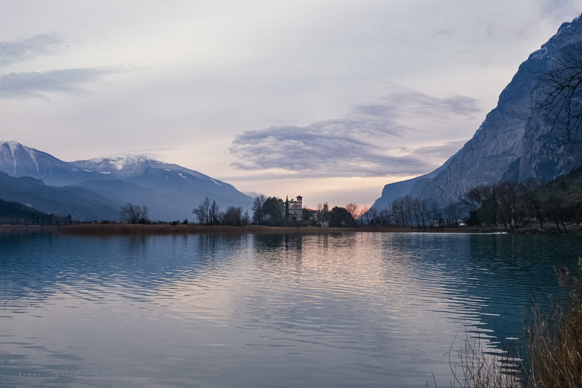Between Lake and Mountain