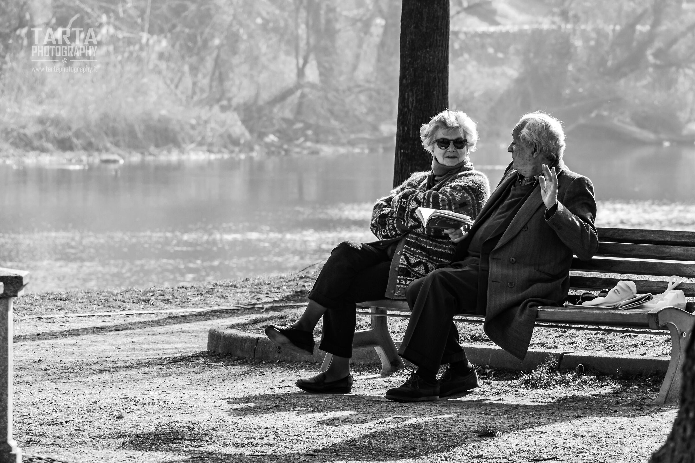 Una panchina, un libro, tanta poesia