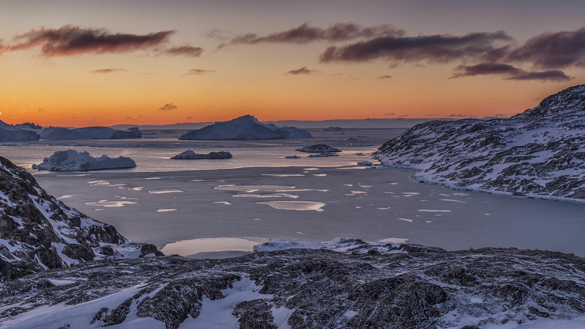 The Colors of the Arctic