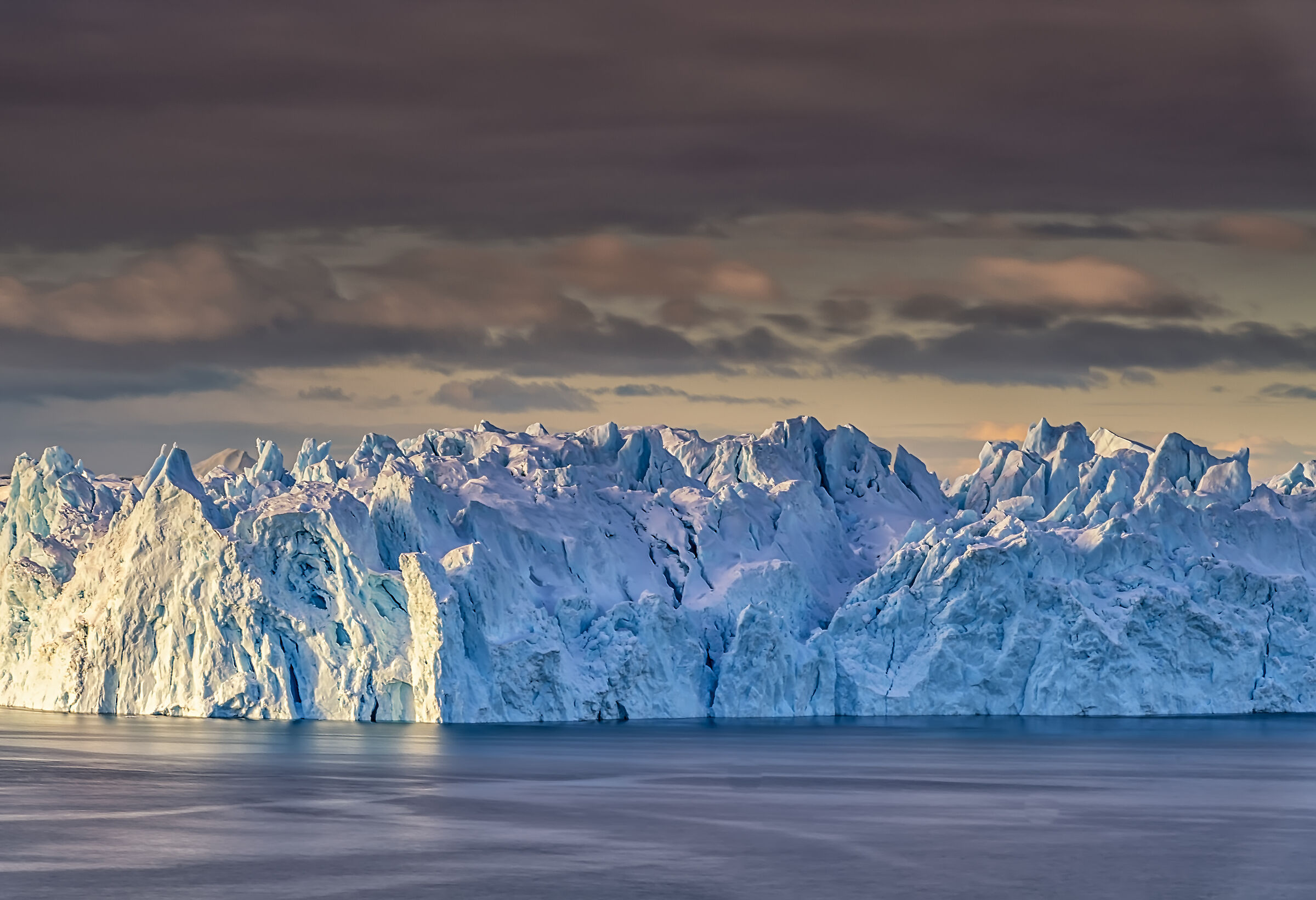 The Colors of the Arctic