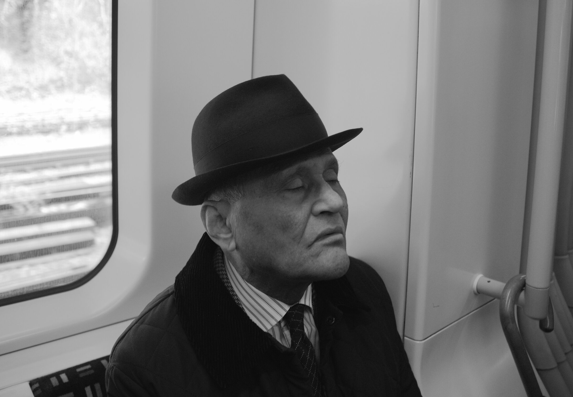 Chiudi gli occhi